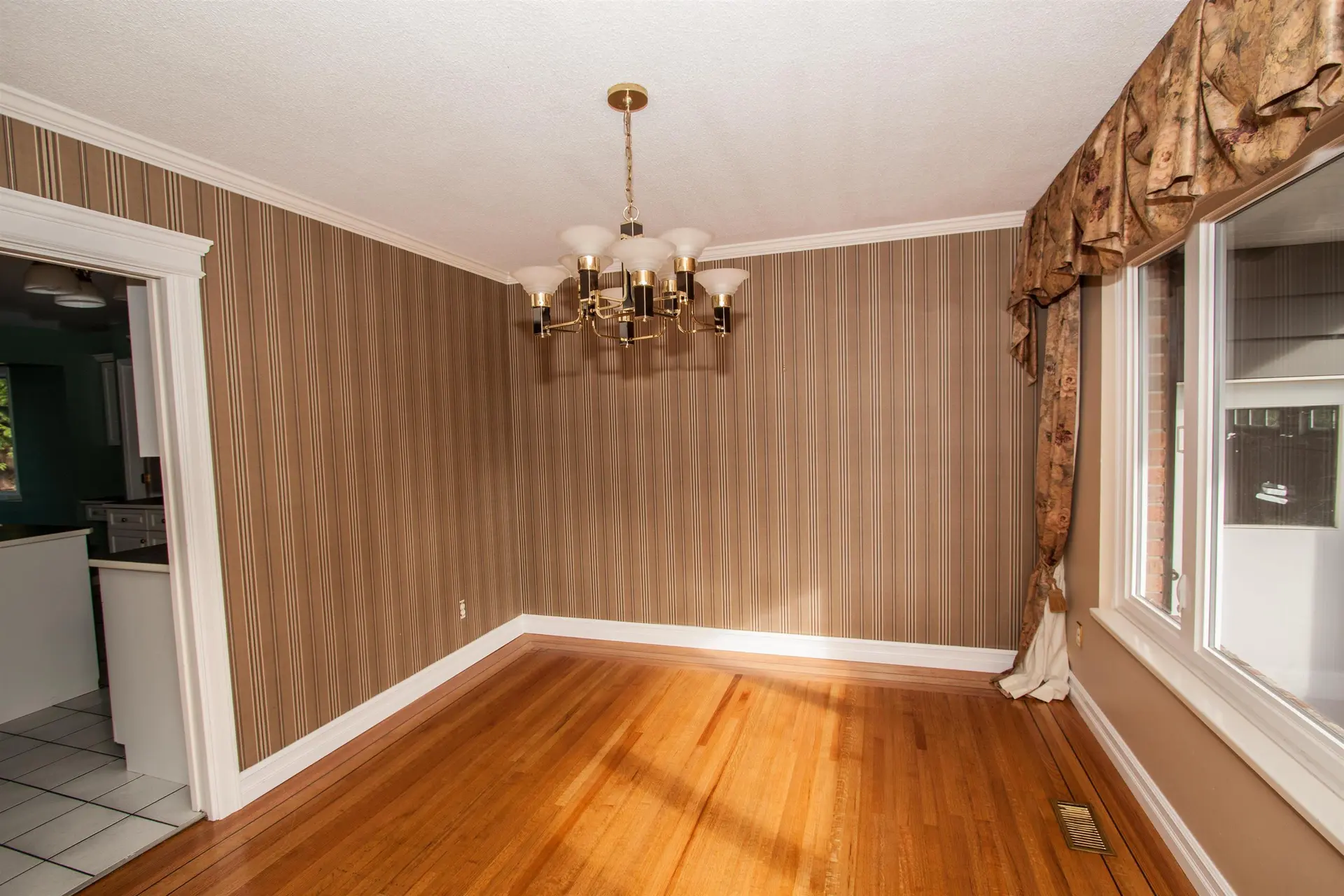 Property at 4032 RIPPLE ROAD, West Vancouver, BC