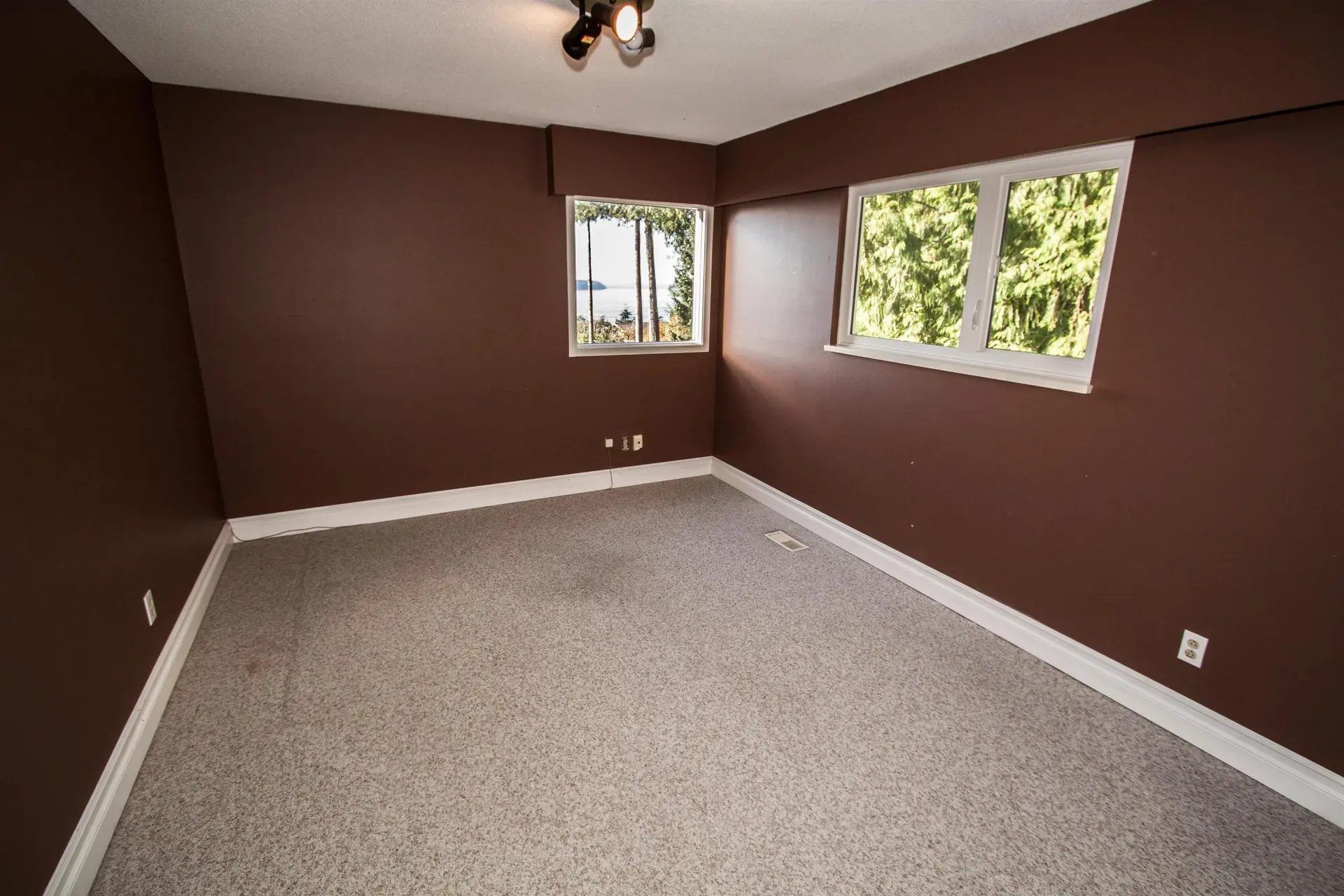 Property at 4032 RIPPLE ROAD, West Vancouver, BC