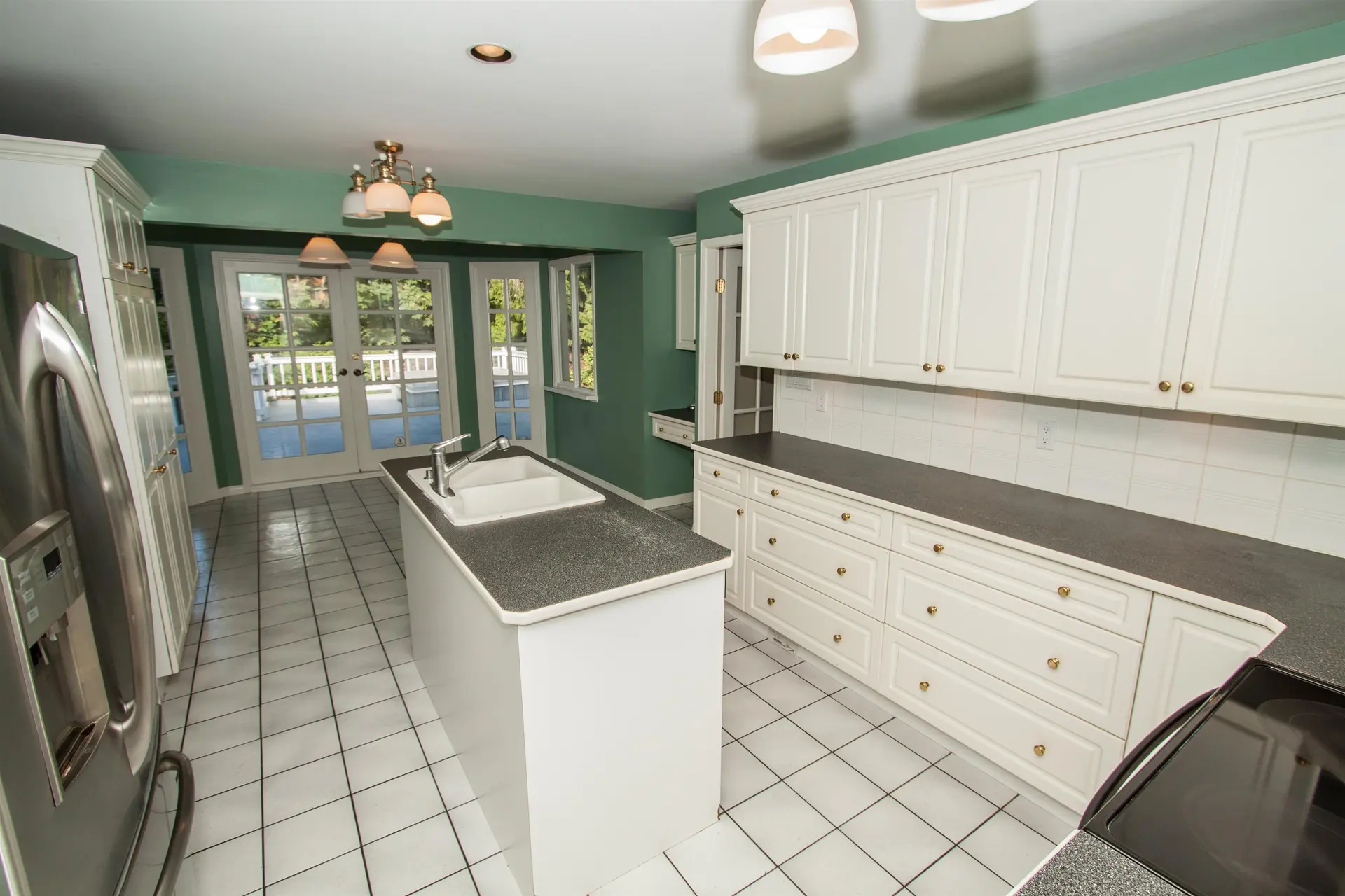 Property at 4032 RIPPLE ROAD, West Vancouver, BC