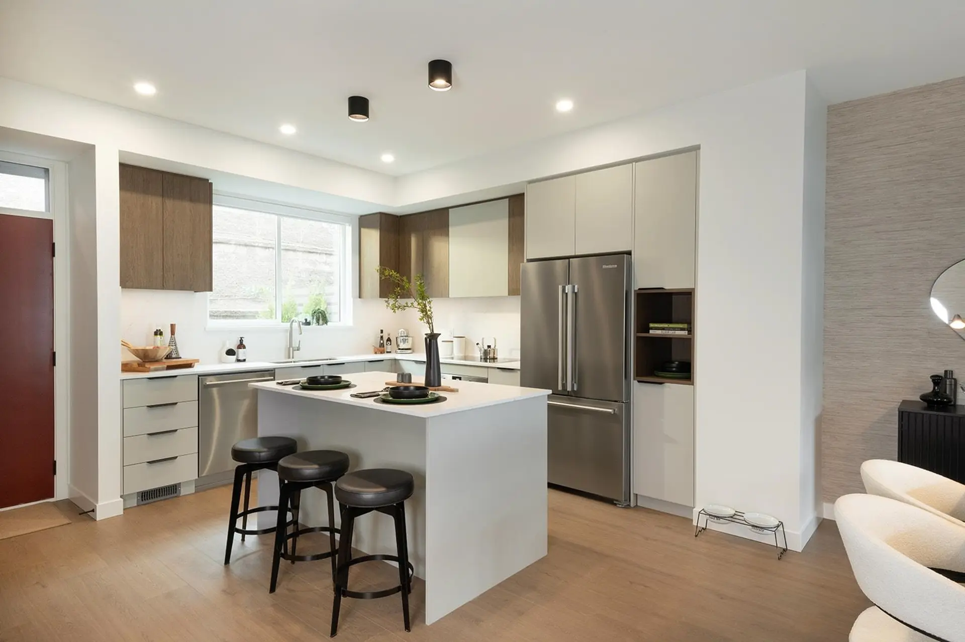 #152 3535 Highland Drive - Image 1