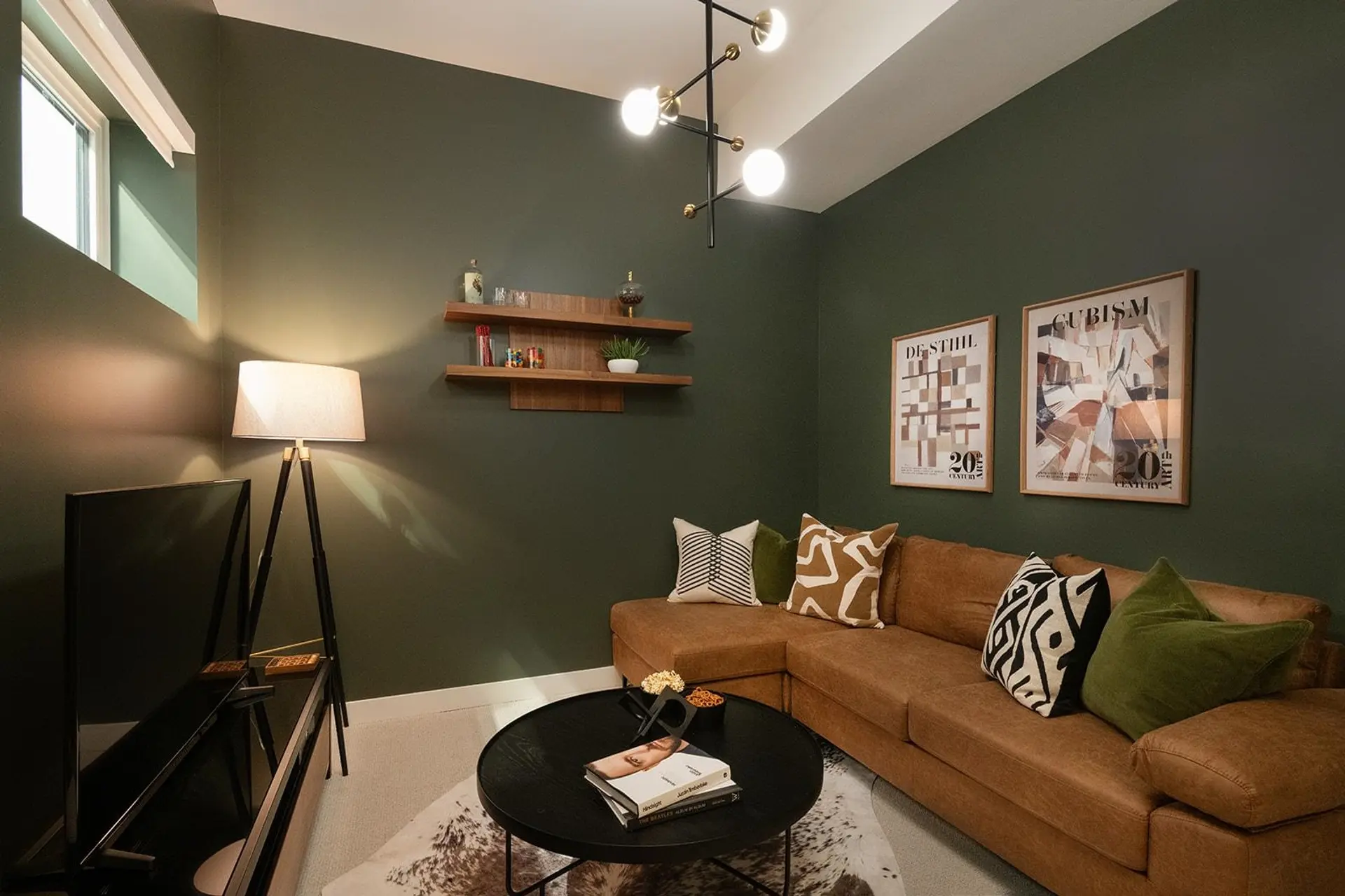 #152 3535 Highland Drive - Image 8