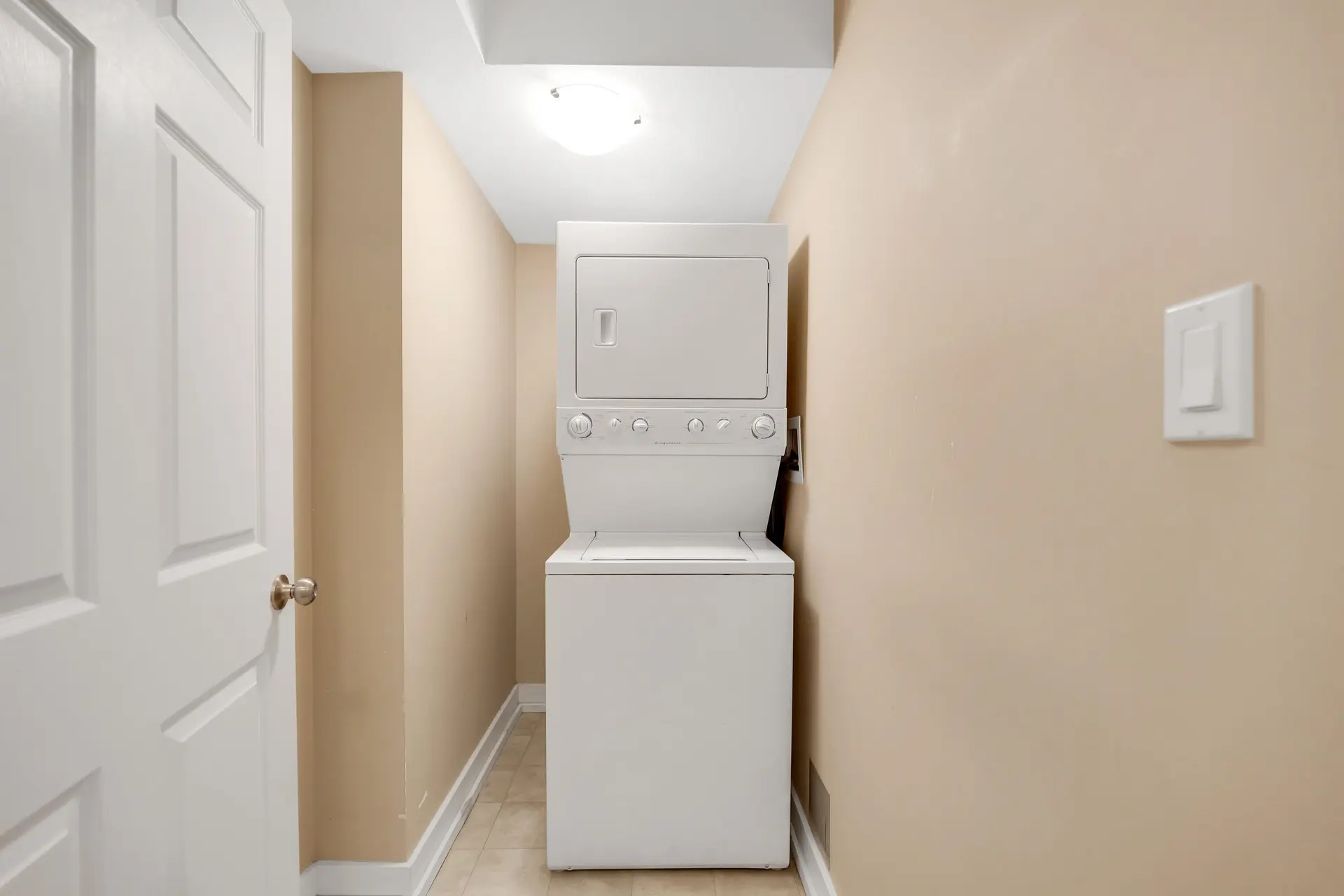 Property at #403 1310 VICTORIA STREET, Squamish, BC