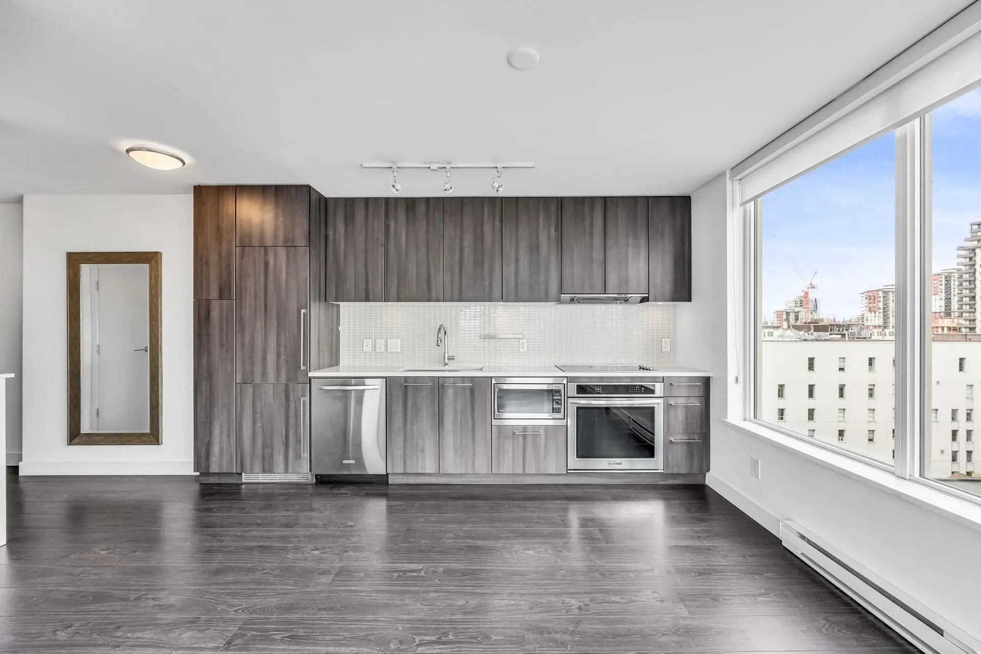 #1105 668 Columbia Street - Image 2