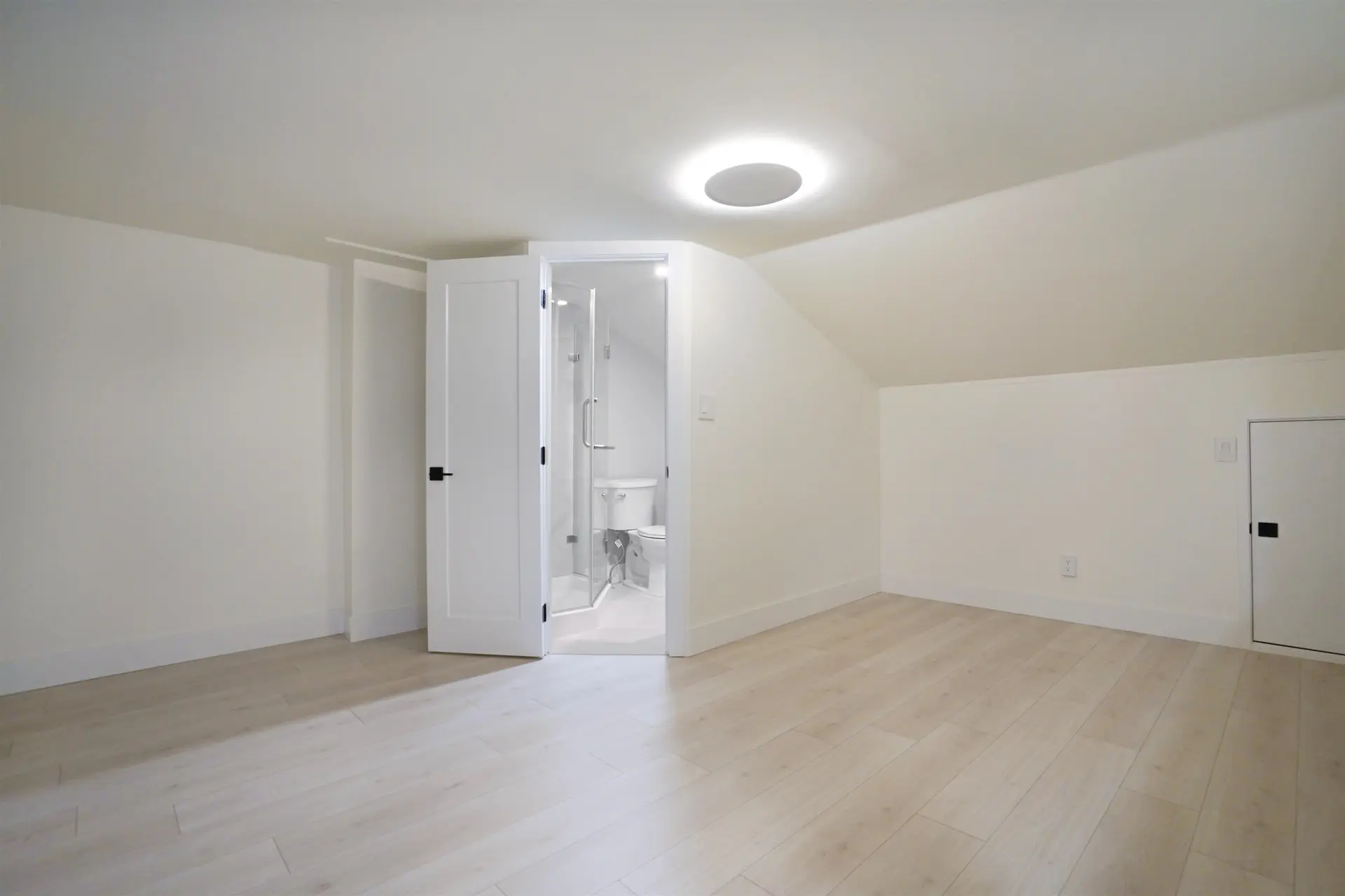 Property at 2078 SPRINGER AVENUE, Burnaby, BC