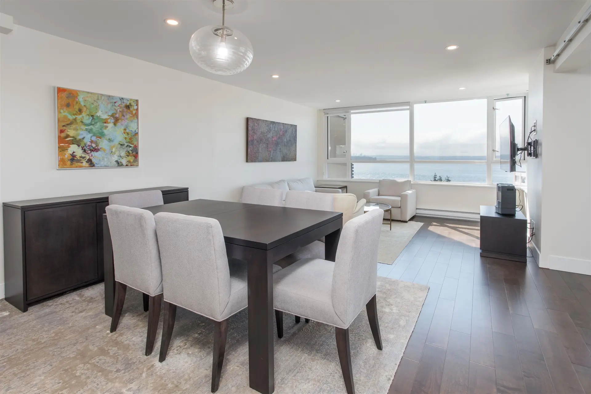#1302 2203 Bellevue Avenue - Image 2