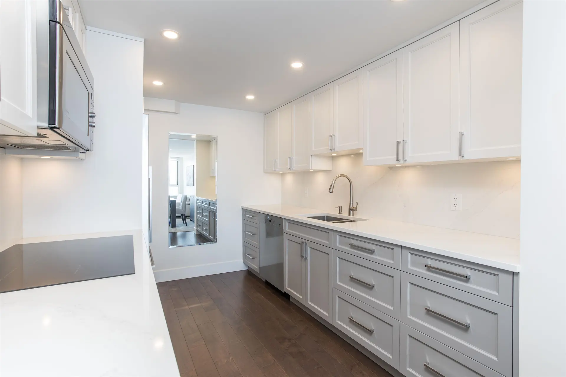 #1302 2203 Bellevue Avenue - Image 13