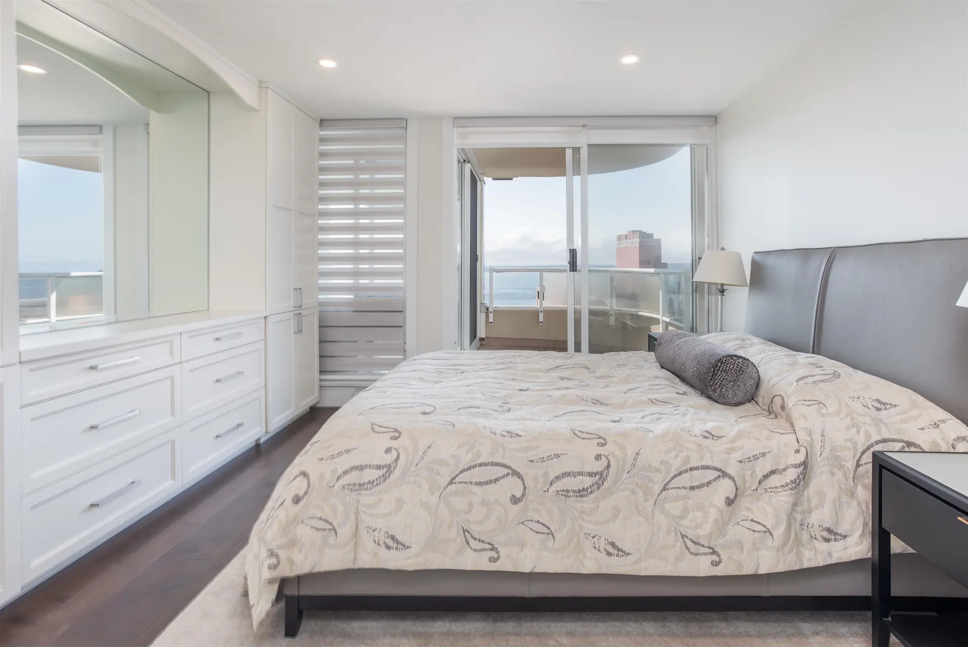 #1302 2203 Bellevue Avenue - Image 17