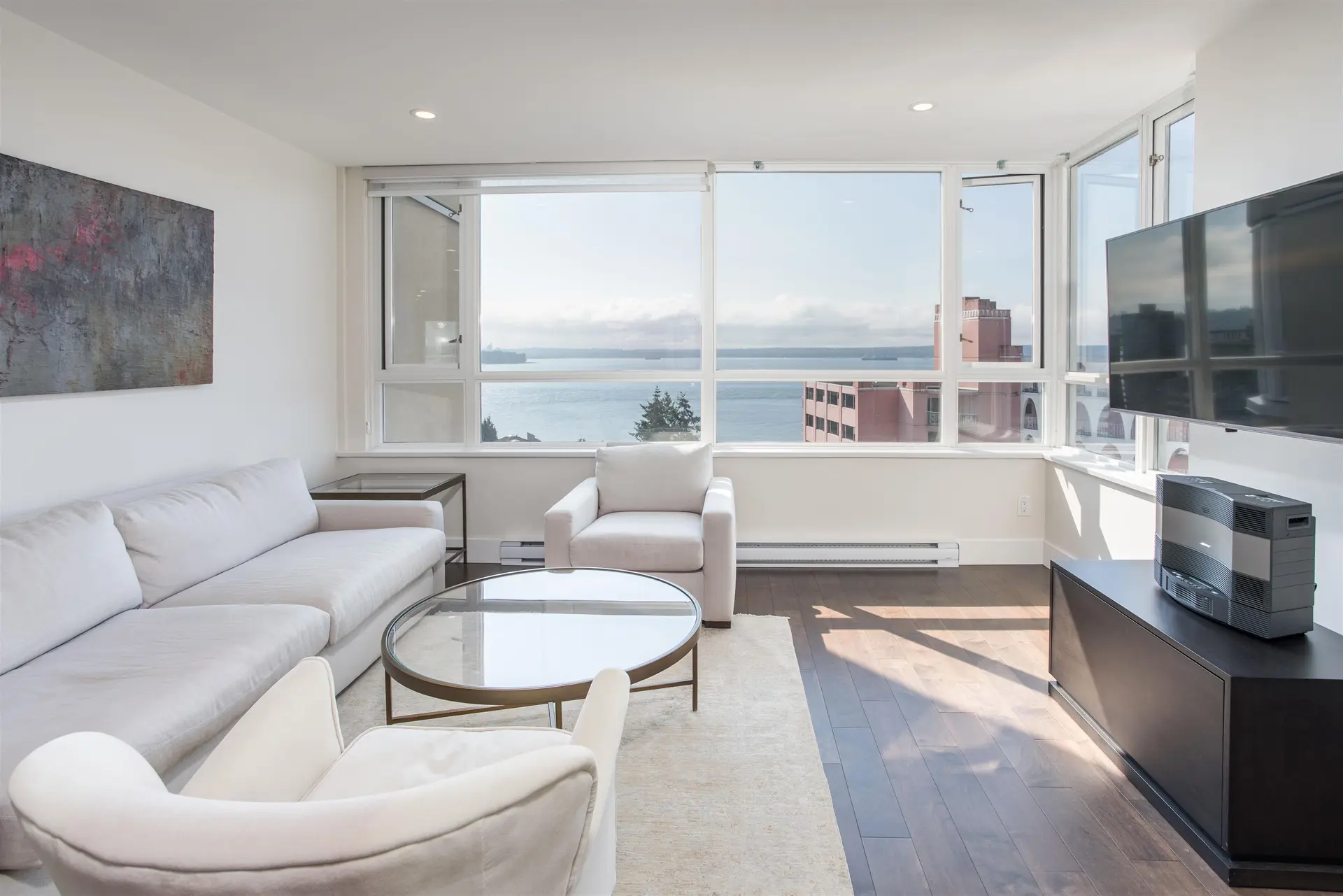 #1302 2203 Bellevue Avenue - Image 3