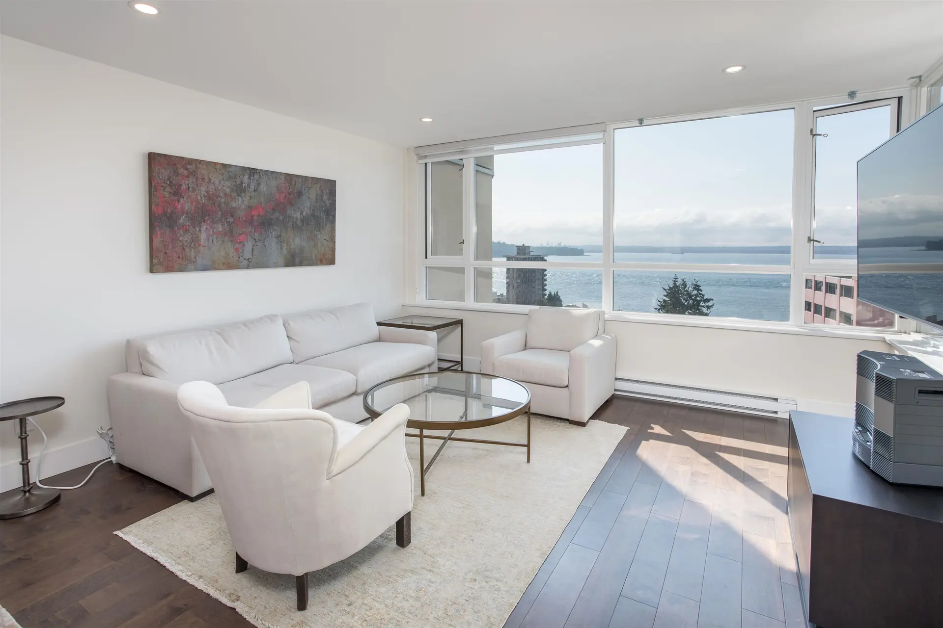 #1302 2203 Bellevue Avenue - Image 1