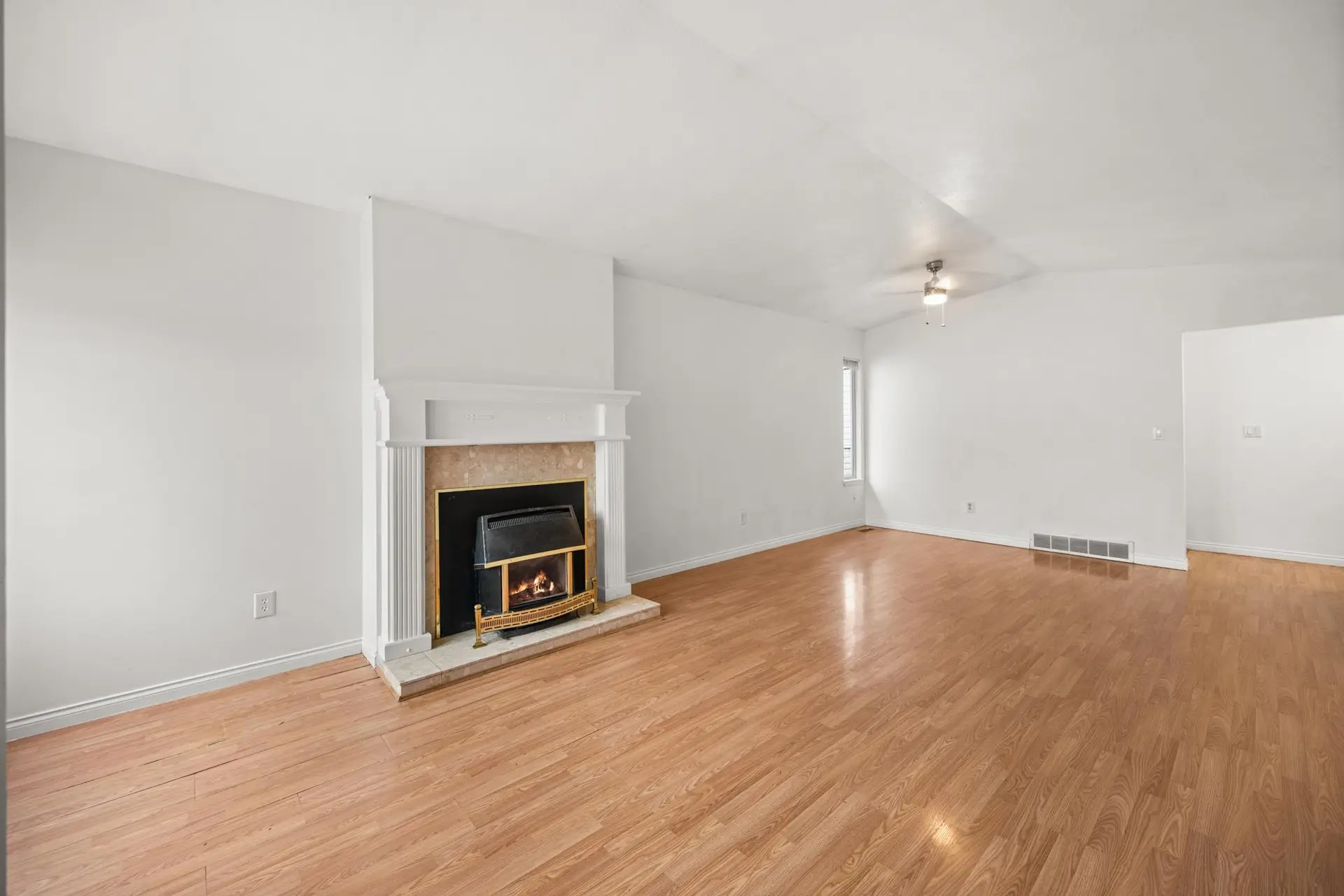11677 203 Street - Image 3