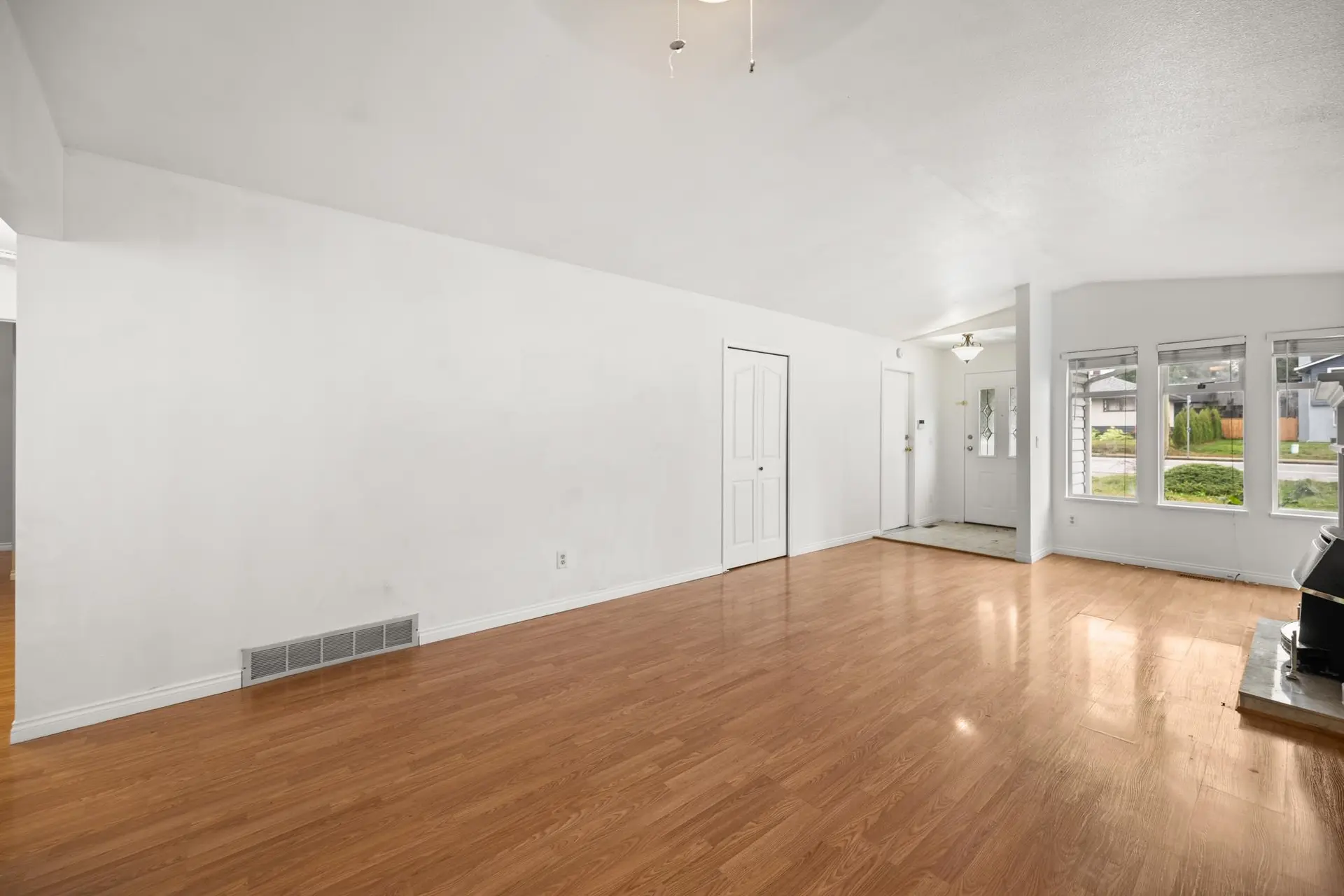 11677 203 Street - Image 11