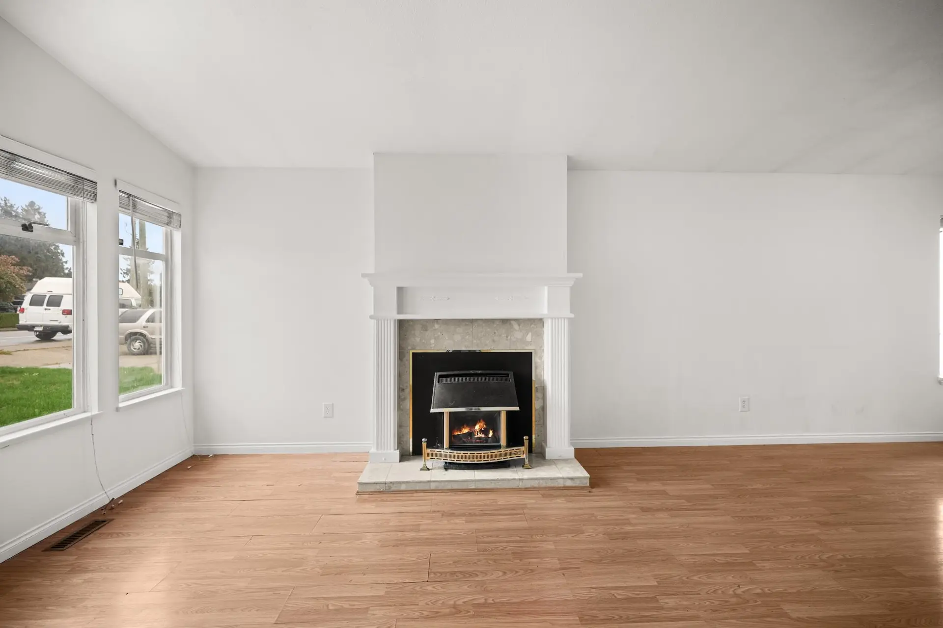 11677 203 Street - Image 8