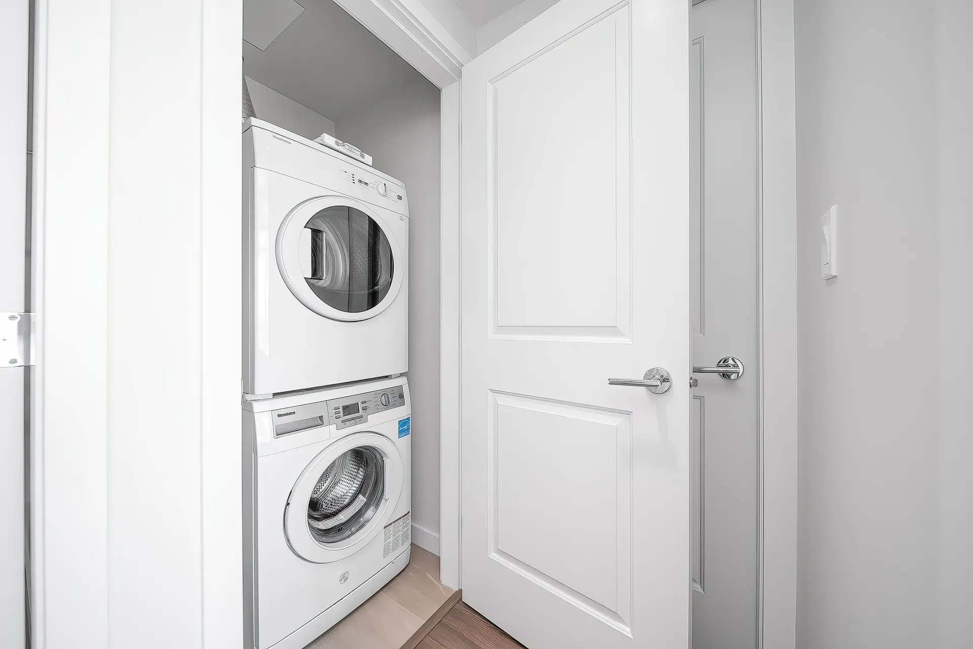 #1501 7328 Gollner Avenue - Image 11