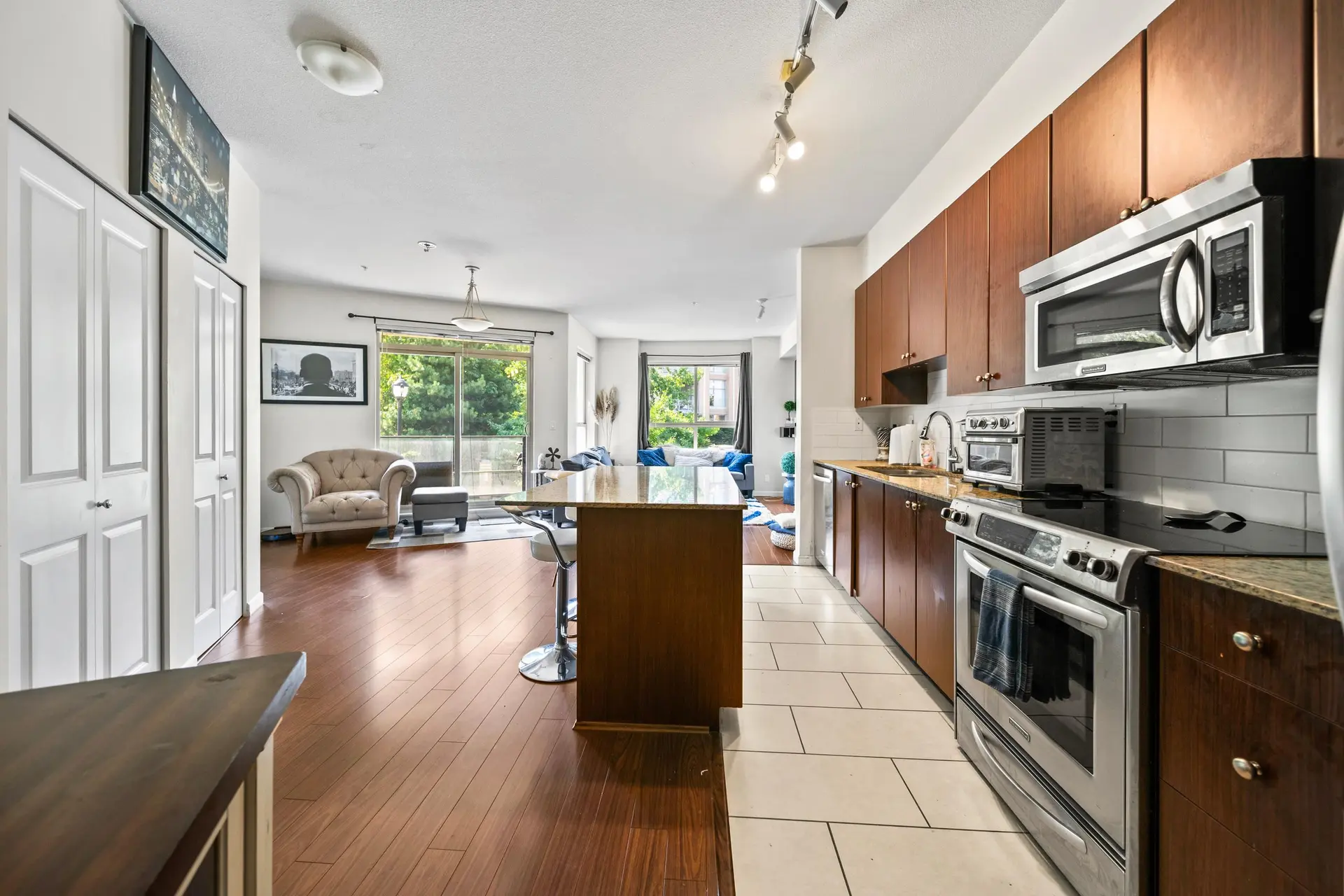 #207 275 Ross Drive - Image 3