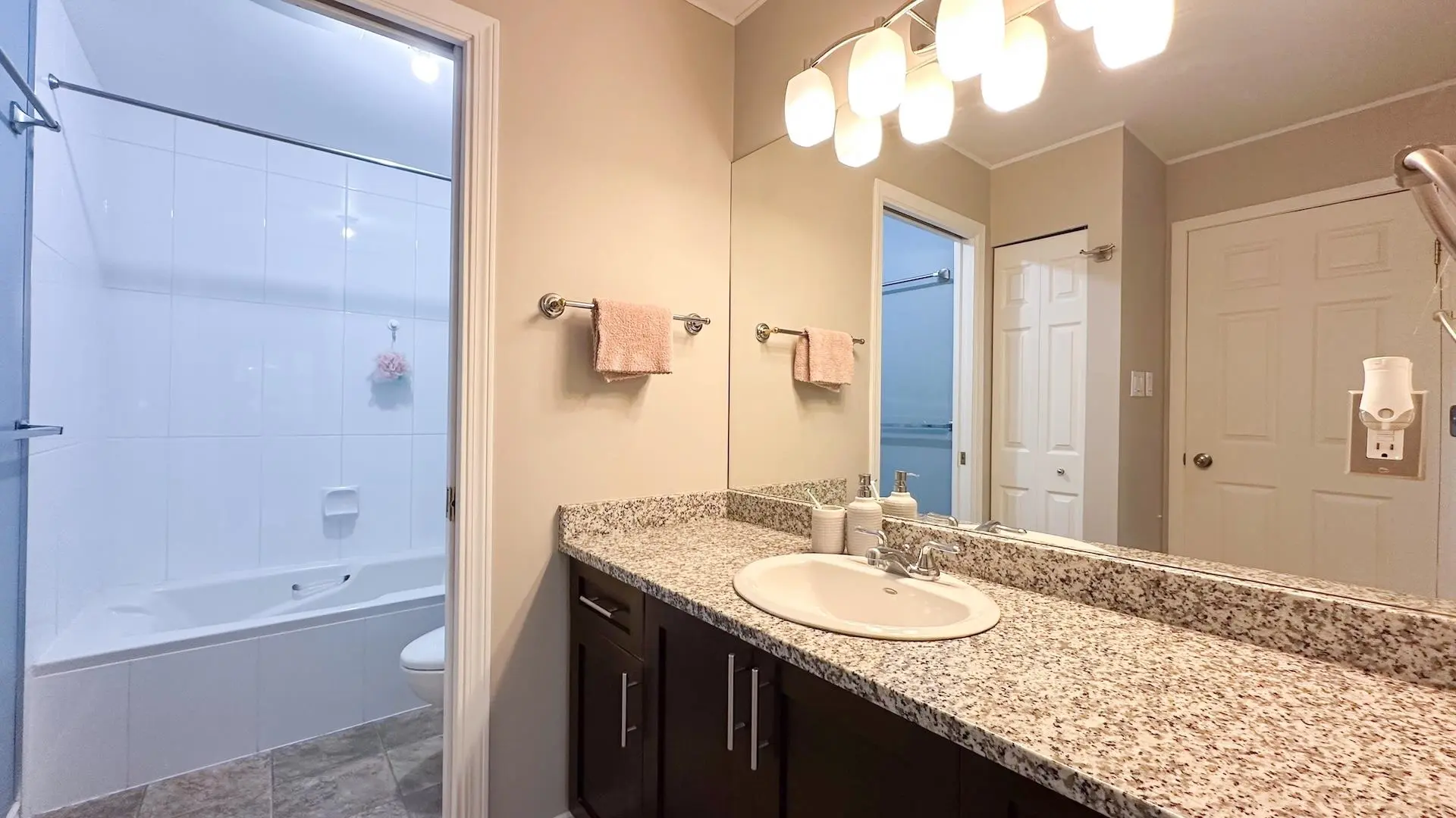 #305 7457 Moffatt Road - Image 12