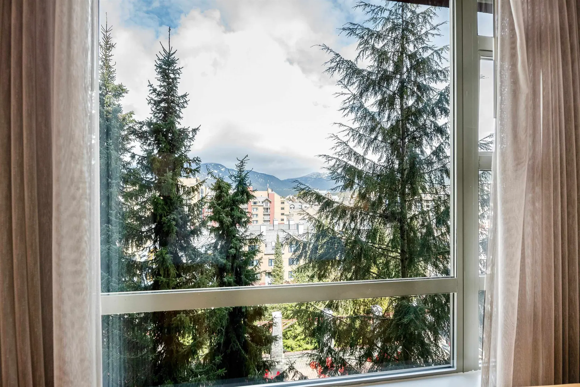 #783 4090 Whistler Way - Image 7