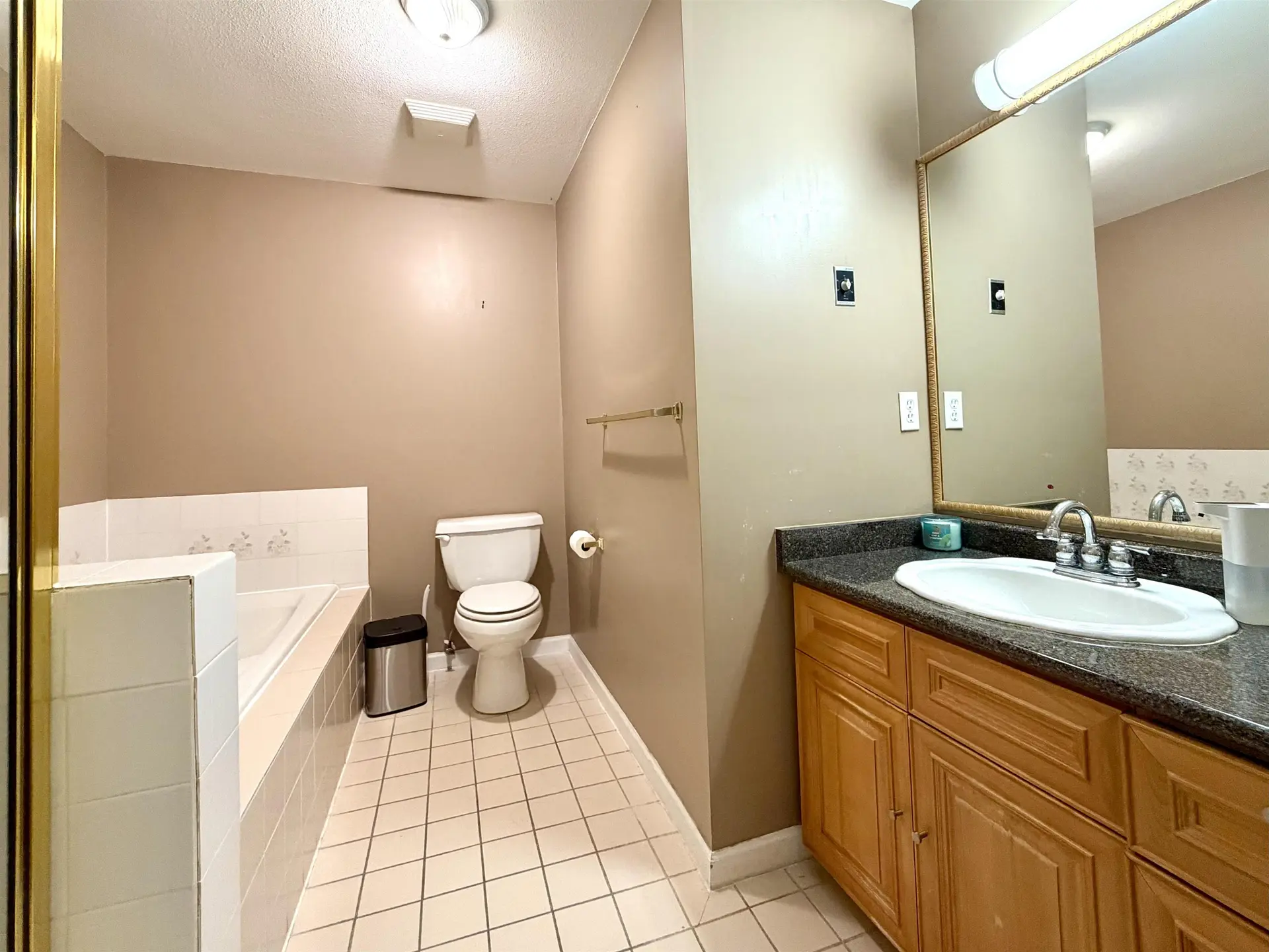 Property at #4 9700 BLUNDELL ROAD, Richmond, BC