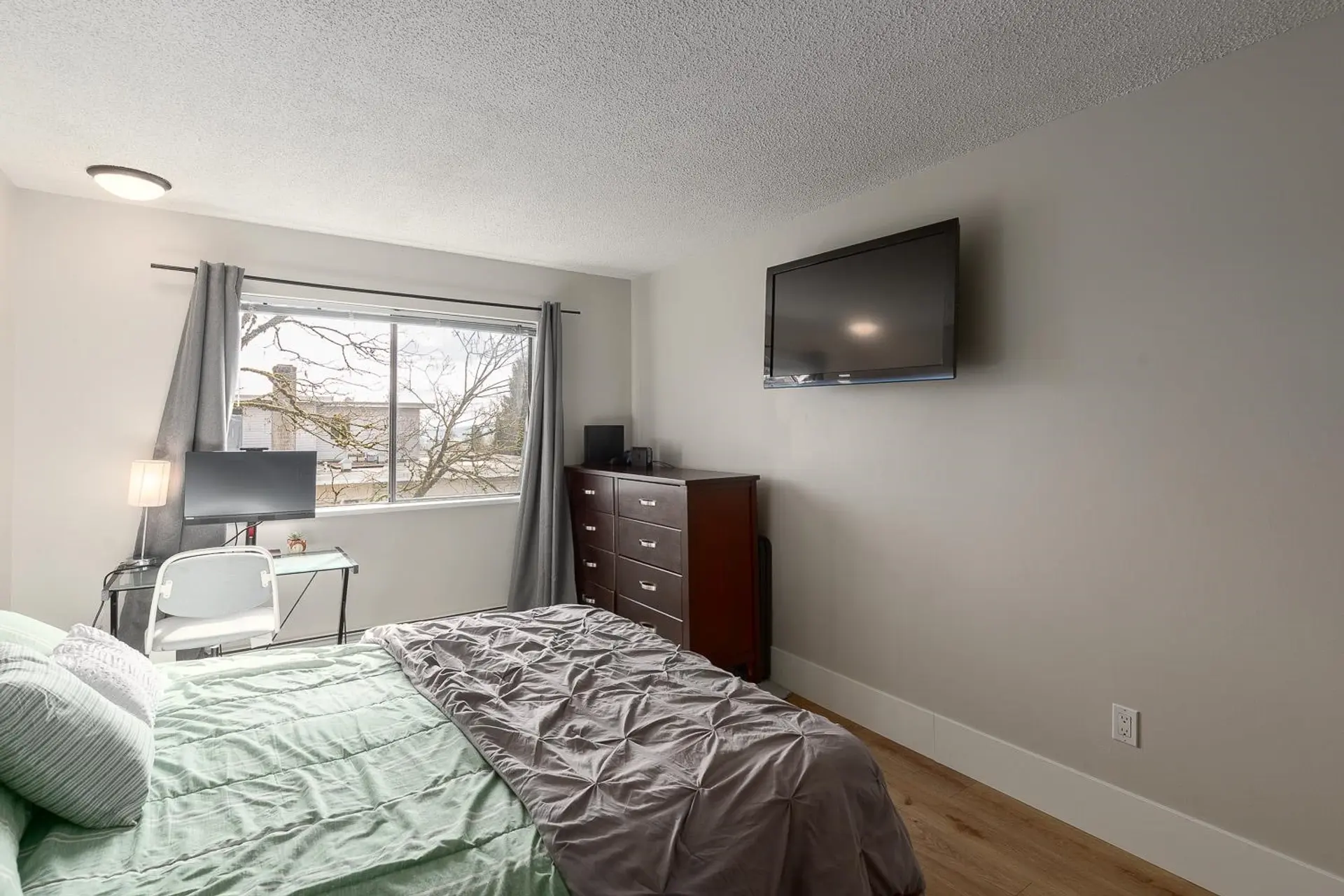 #307 466 E Eighth Avenue - Image 10