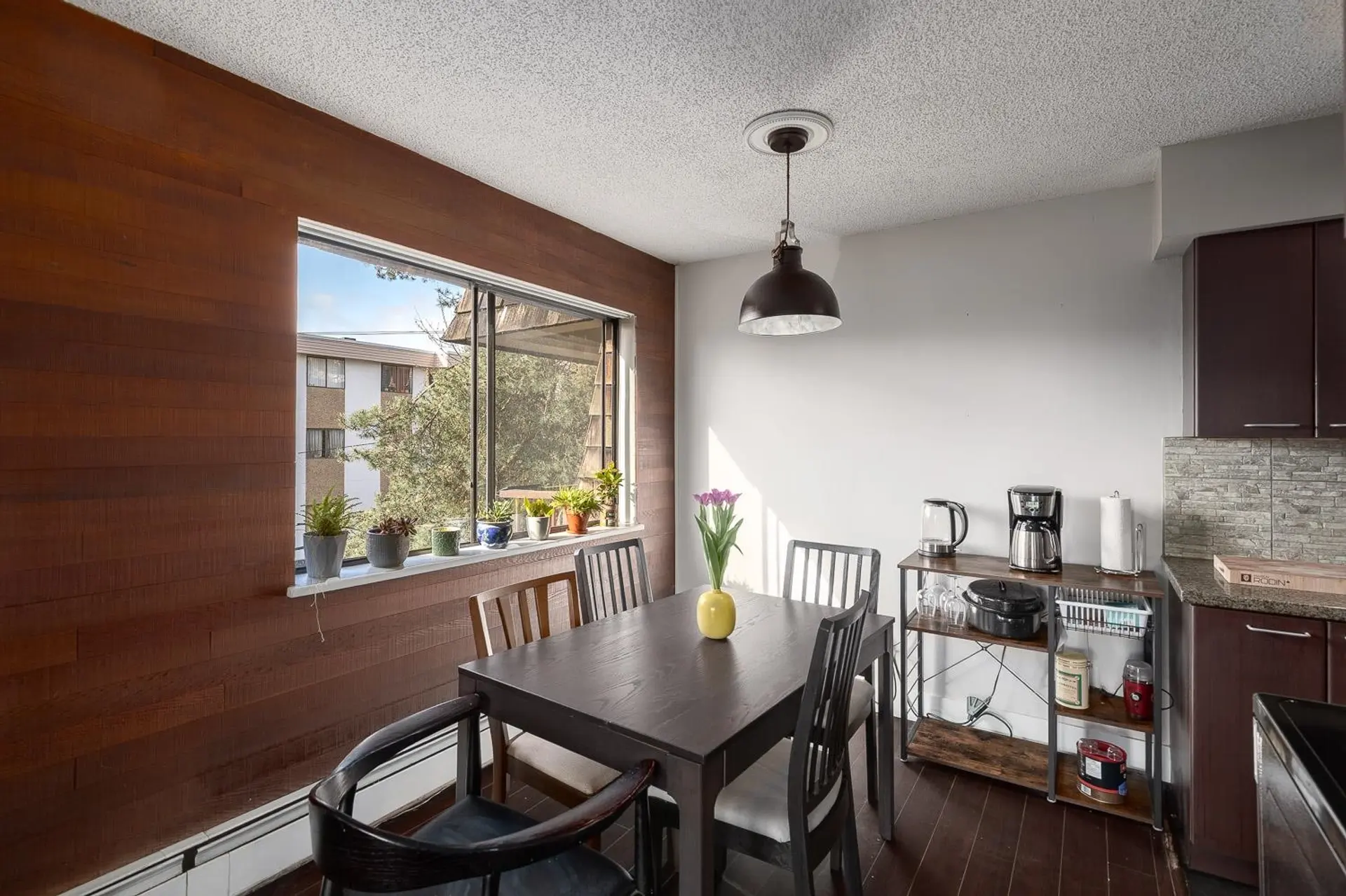 #307 466 E Eighth Avenue - Image 4