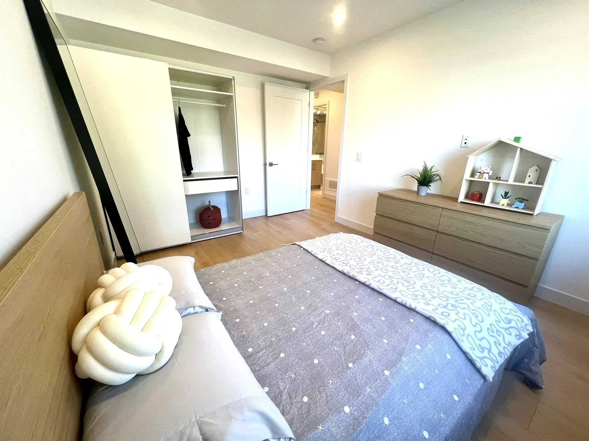 #1 2838 Turner Street - Image 18