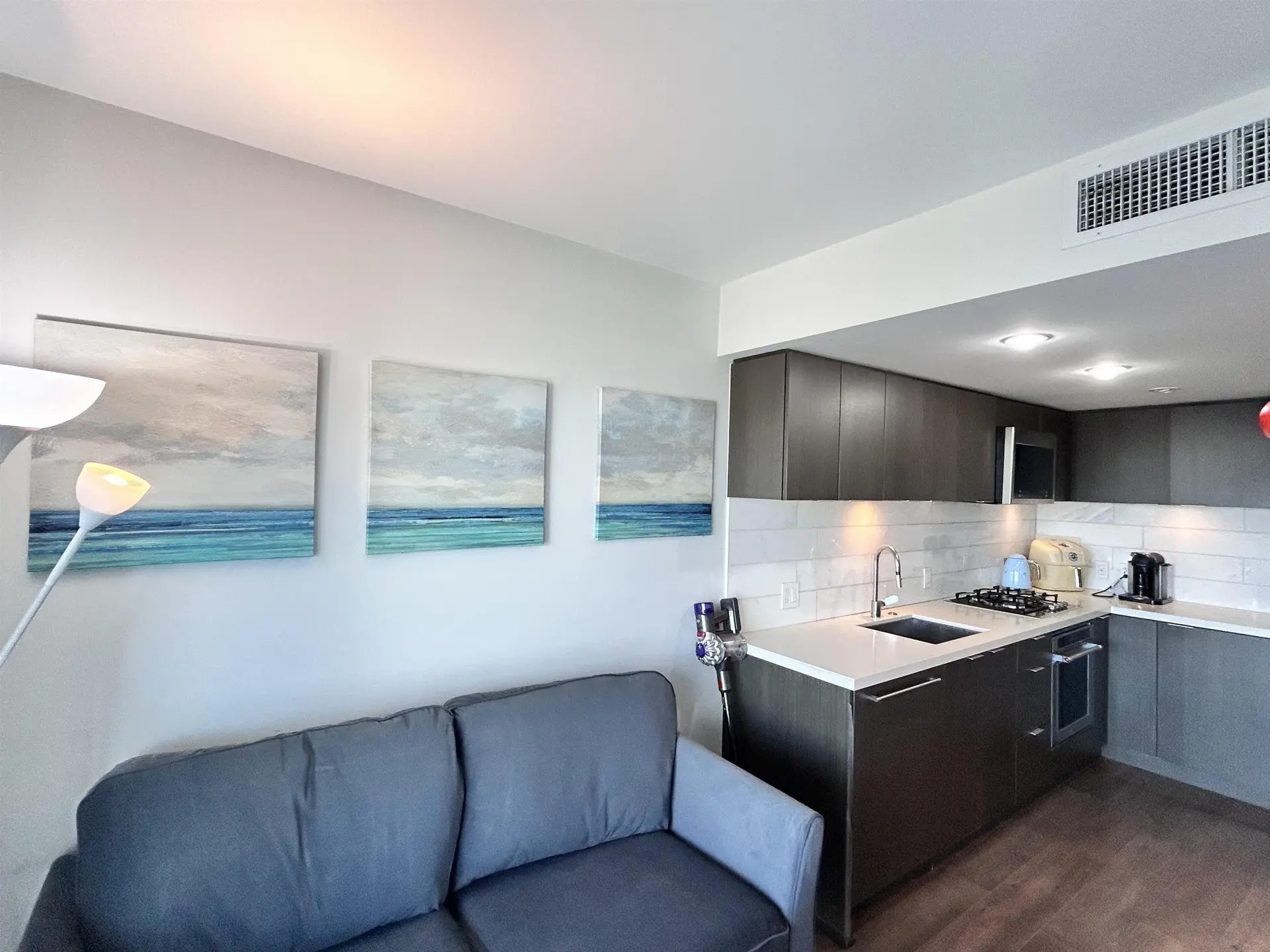 #2606 8189 Cambie Street - Image 5