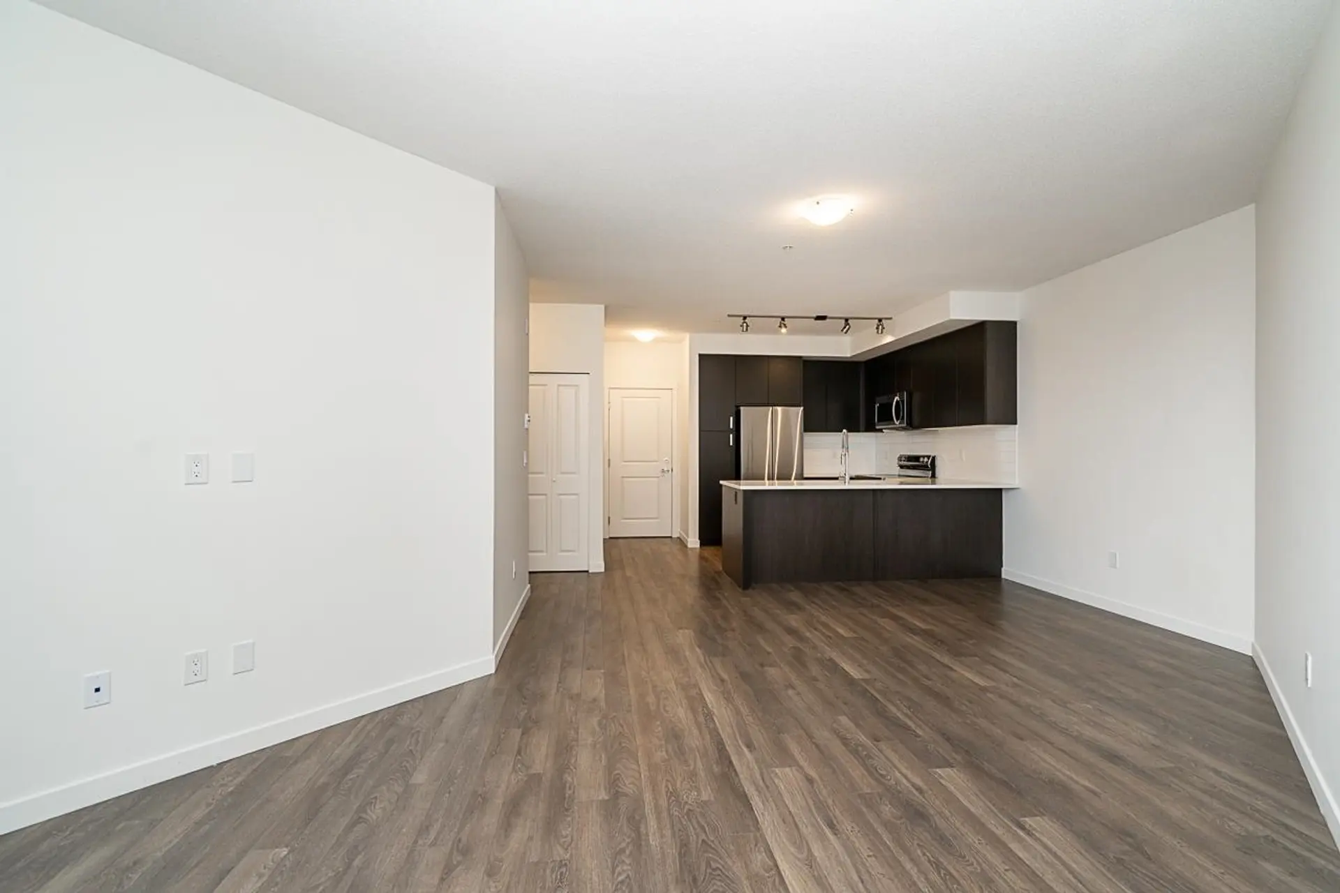 Property at #419 15738 85 AVENUE, Surrey, BC