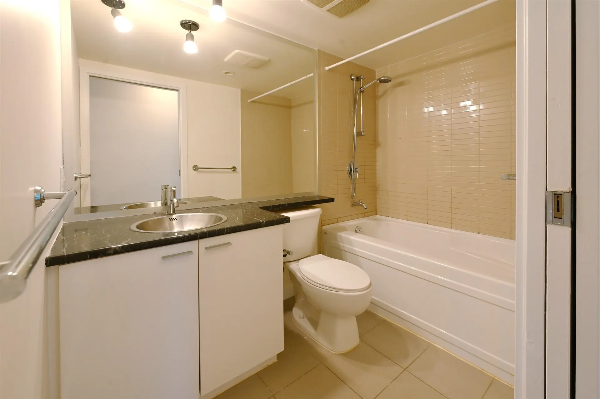 Property at #2206 111 W GEORGIA STREET, Vancouver, BC