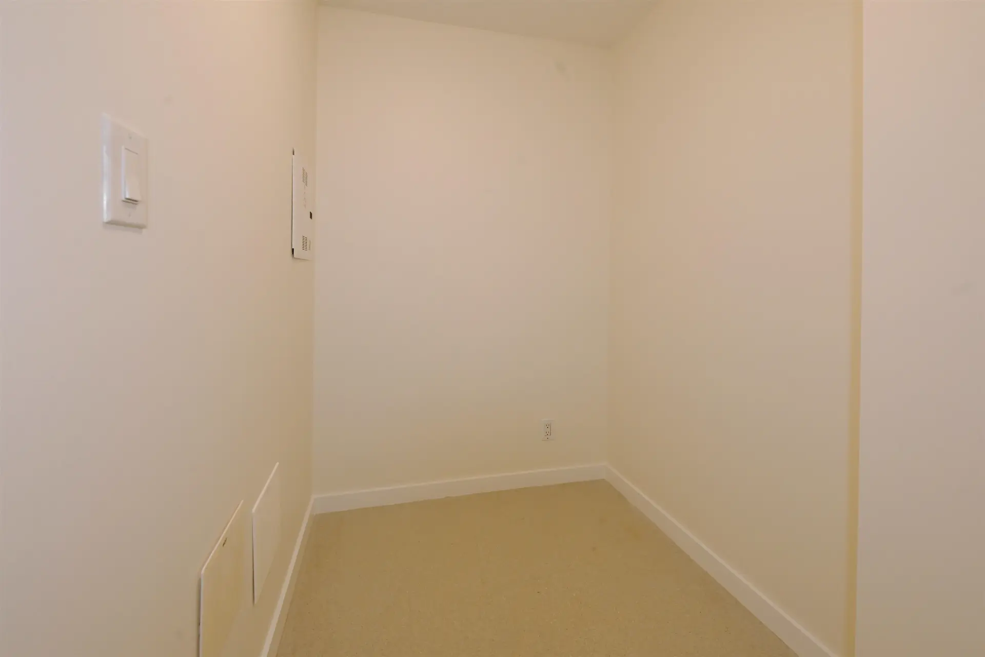 Property at #2206 111 W GEORGIA STREET, Vancouver, BC