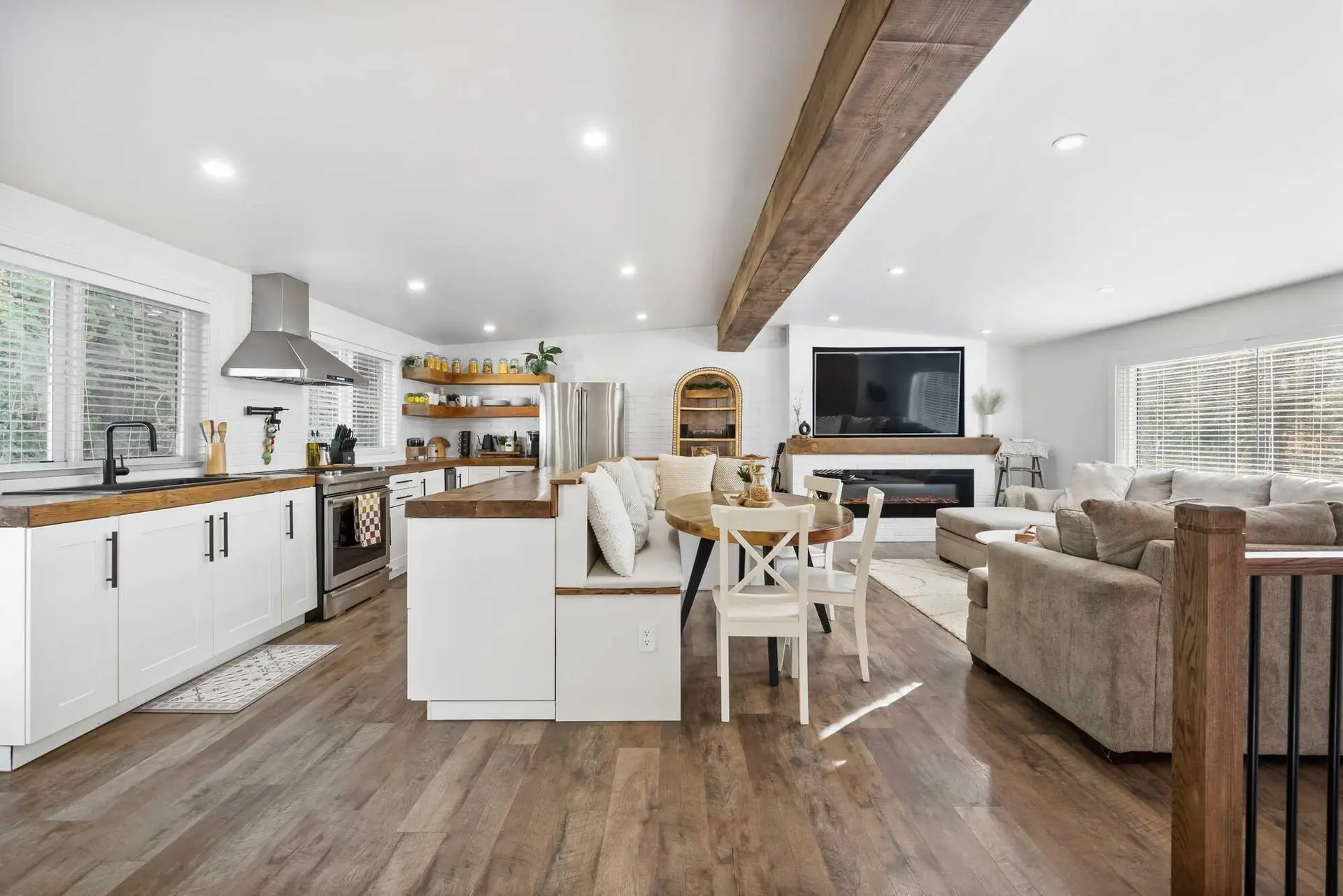 66686 Kawkawa Lake Road - Image 2
