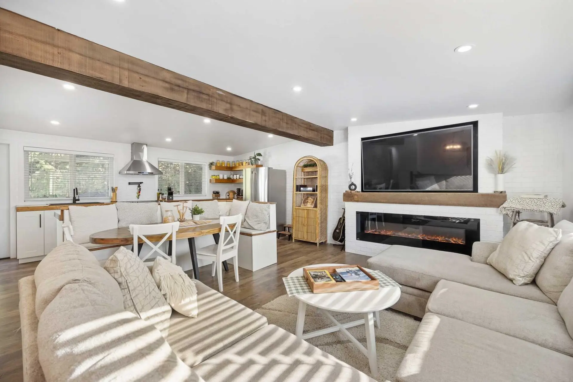 66686 Kawkawa Lake Road - Image 3