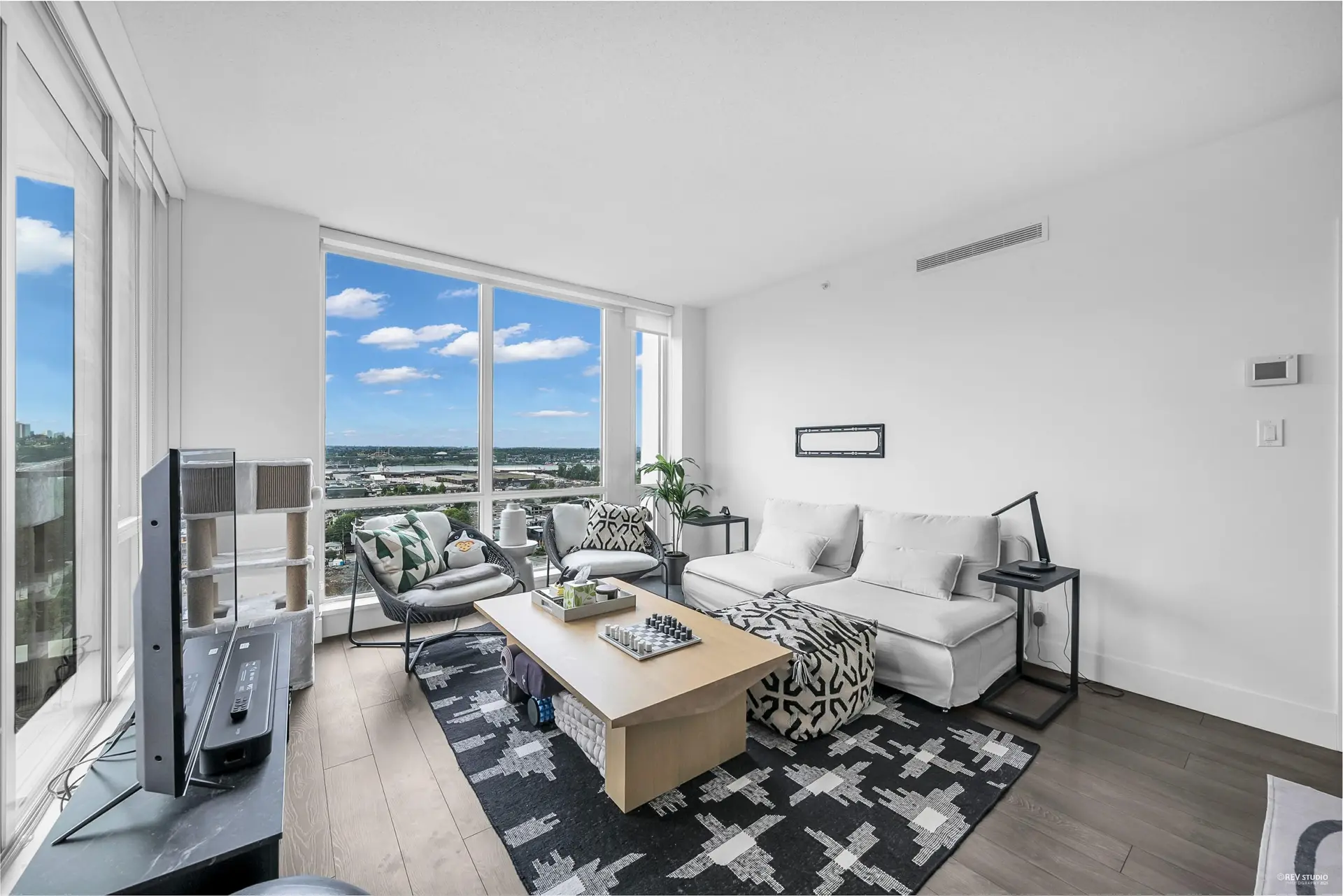 Property at #2104 1550 FERN STREET, North Vancouver, BC