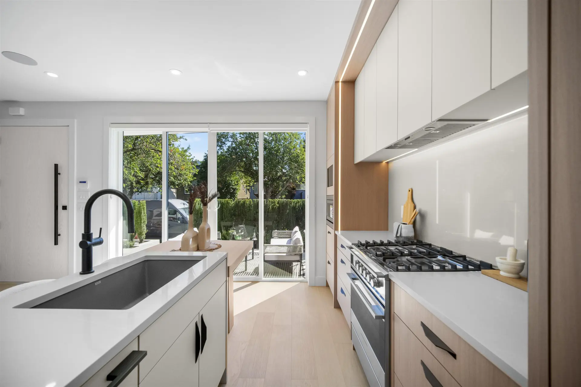 #1 5033 Prince Albert Street - Image 5