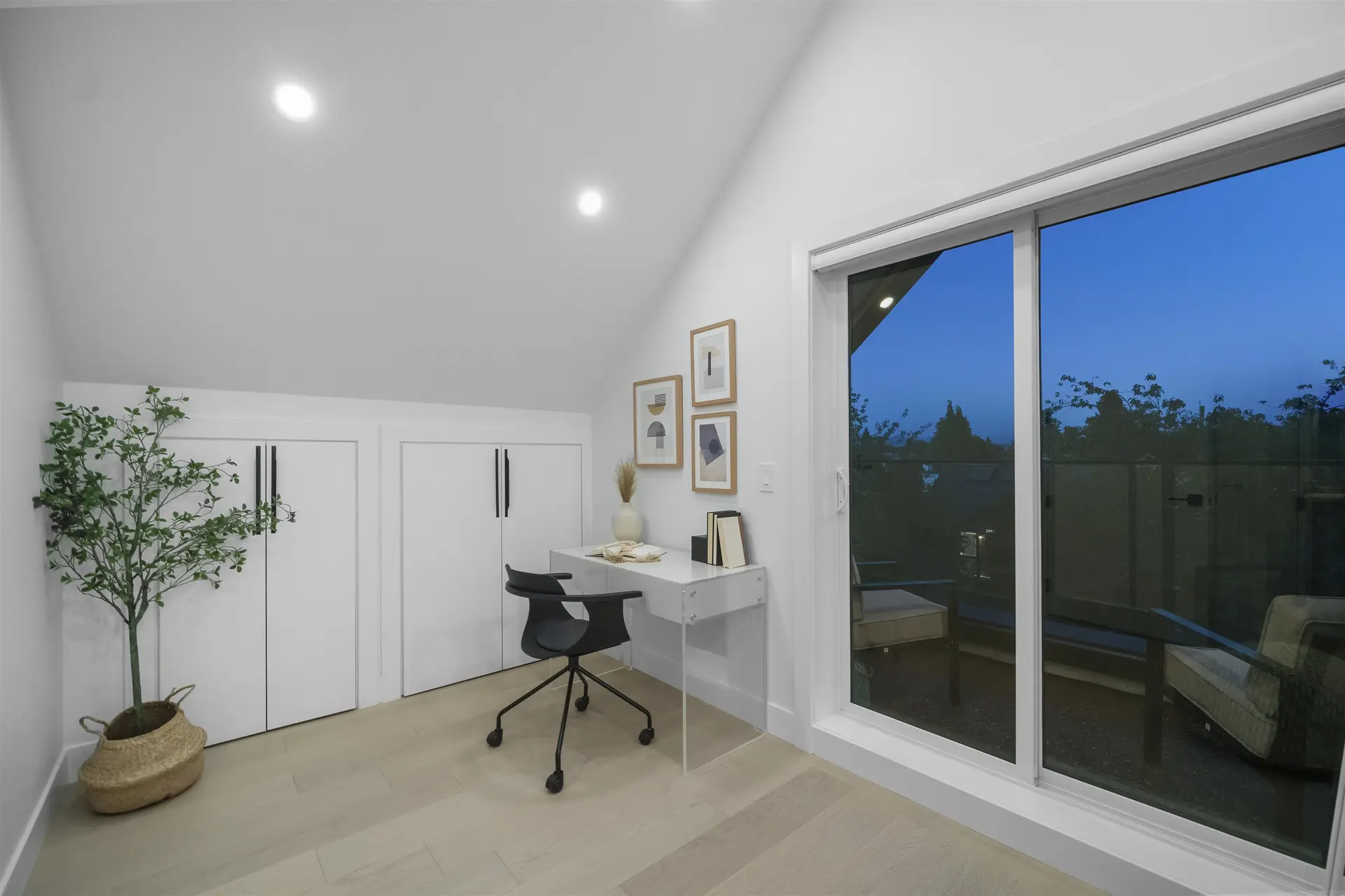 #1 5033 Prince Albert Street - Image 8