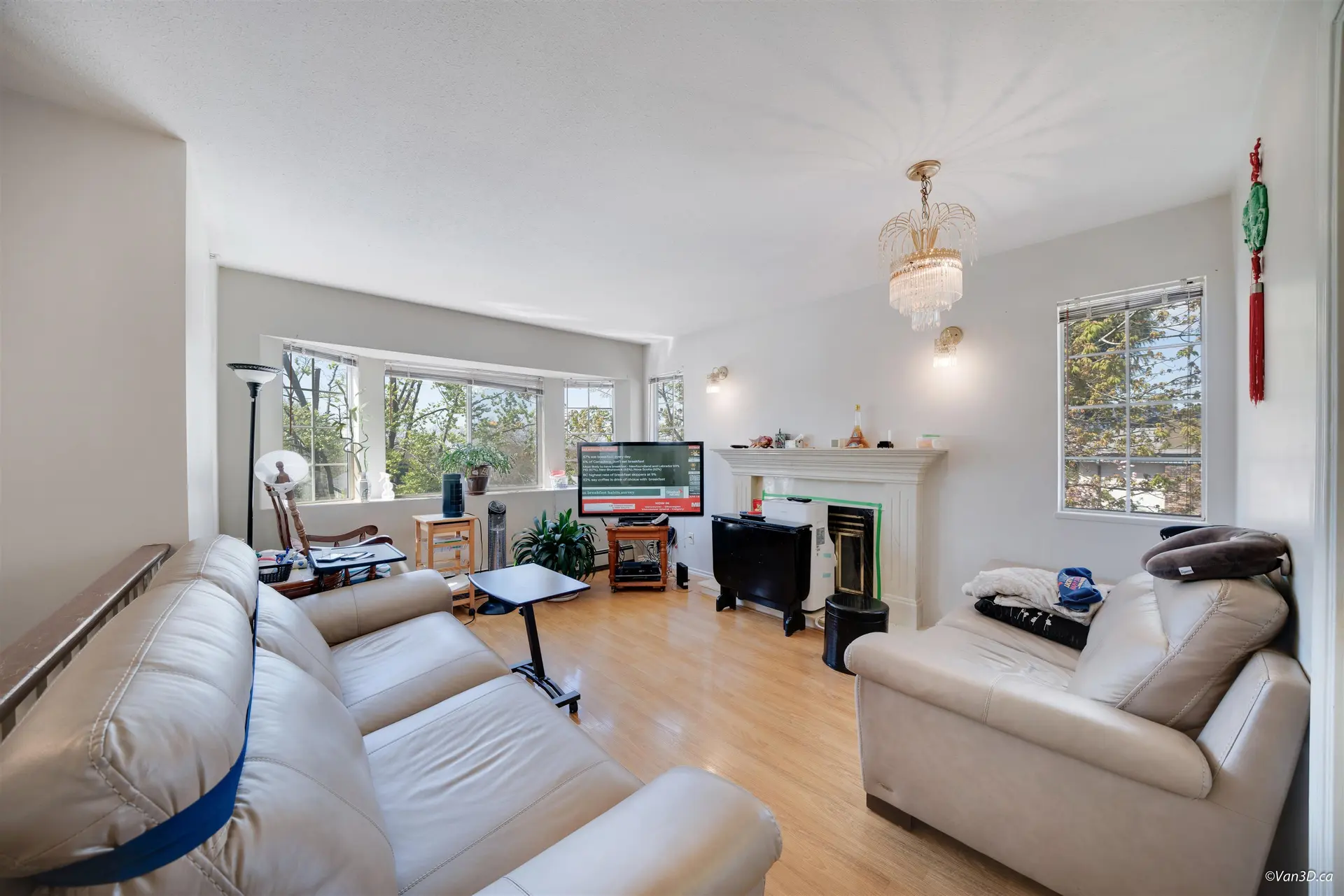 4502 Nanaimo Street - Image 2