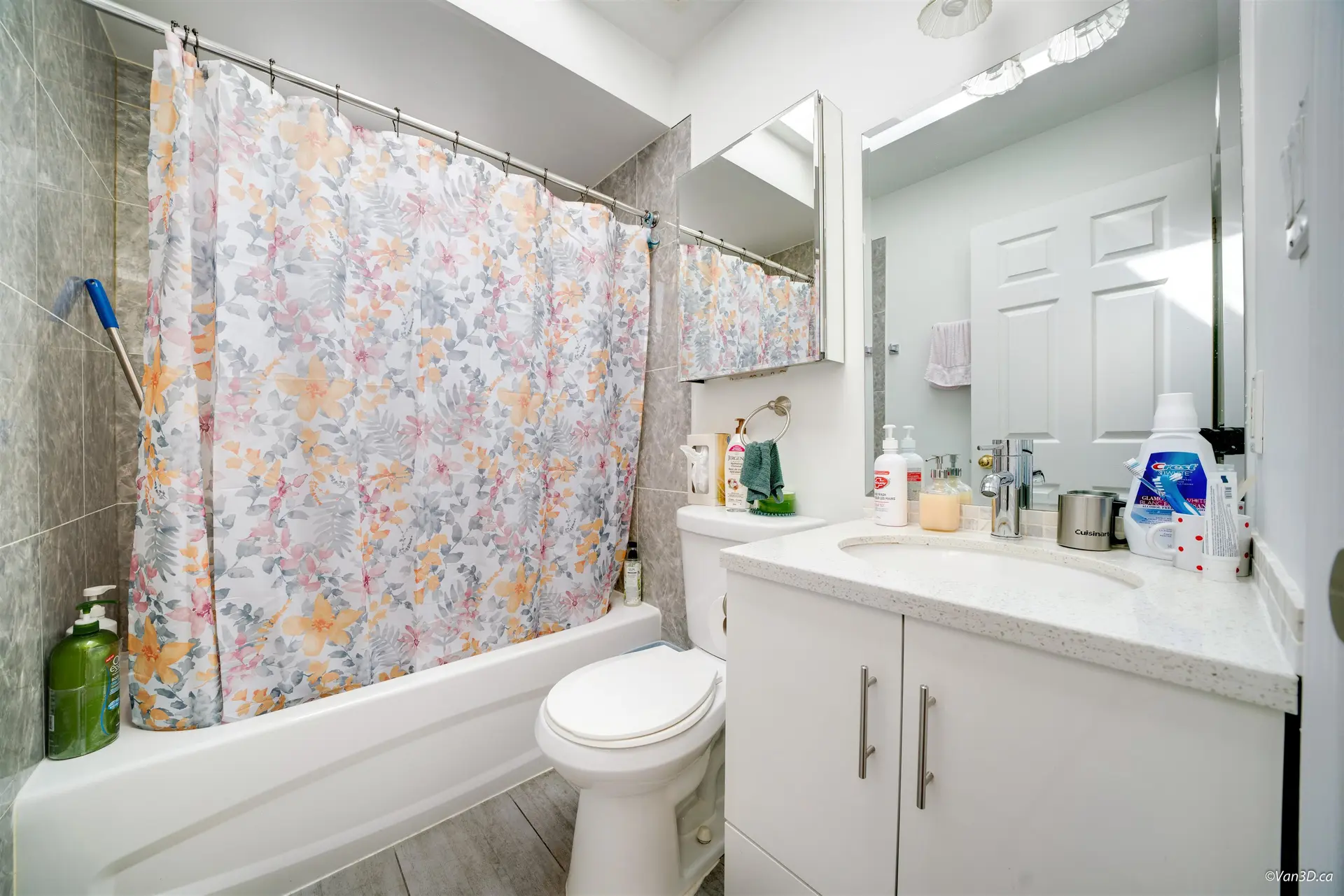 4502 Nanaimo Street - Image 9