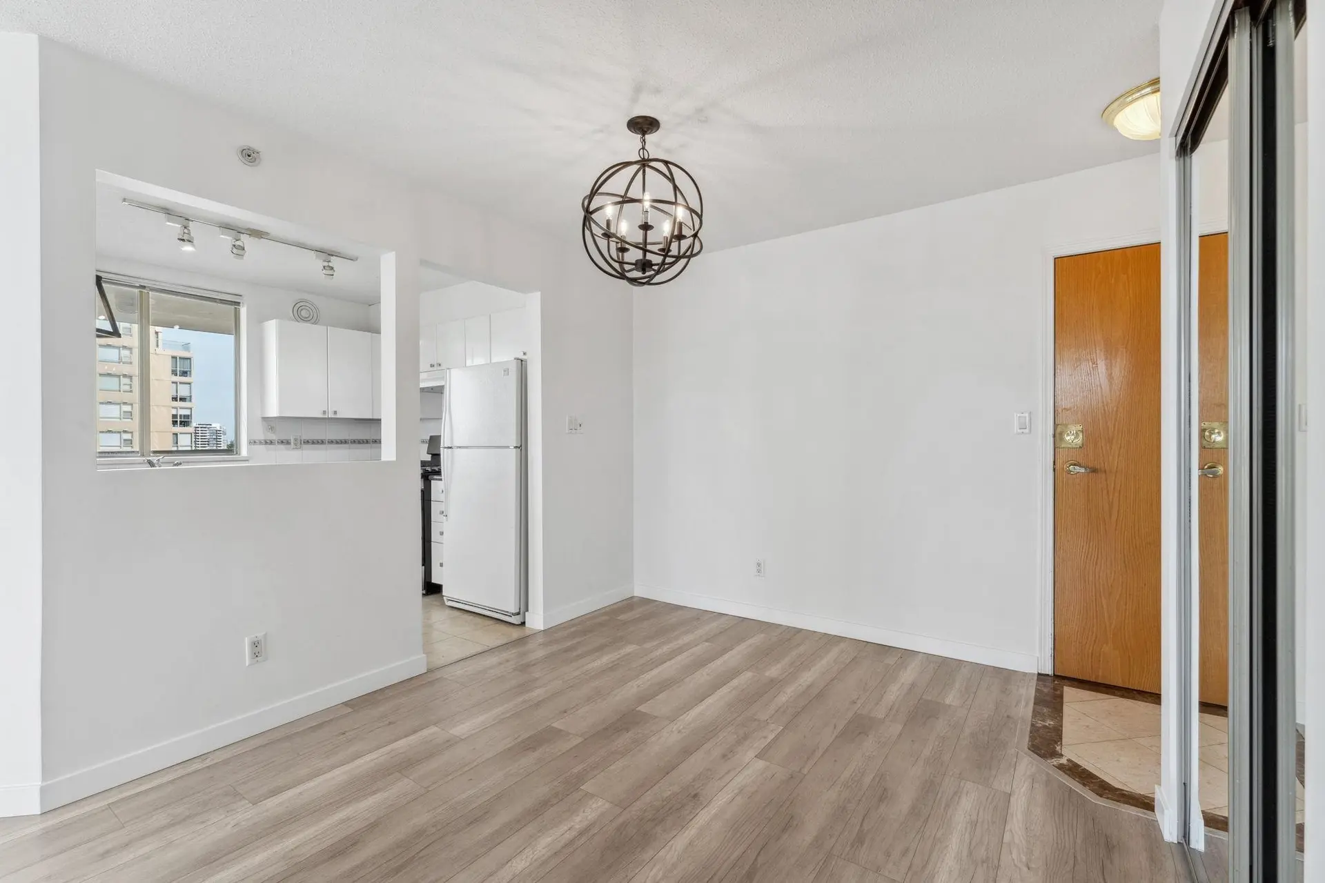#1105 8238 Saba Road - Image 8
