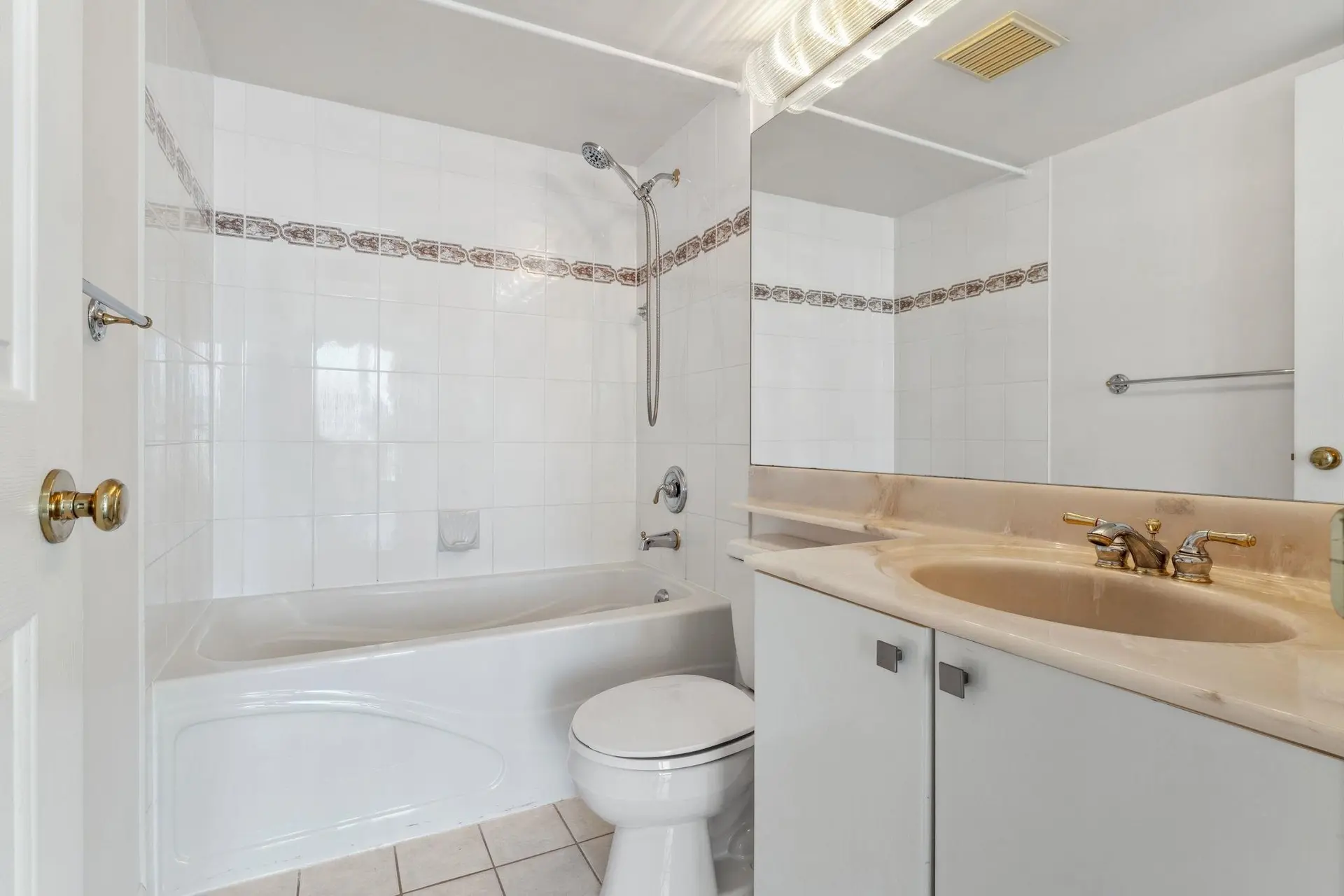 #1105 8238 Saba Road - Image 14