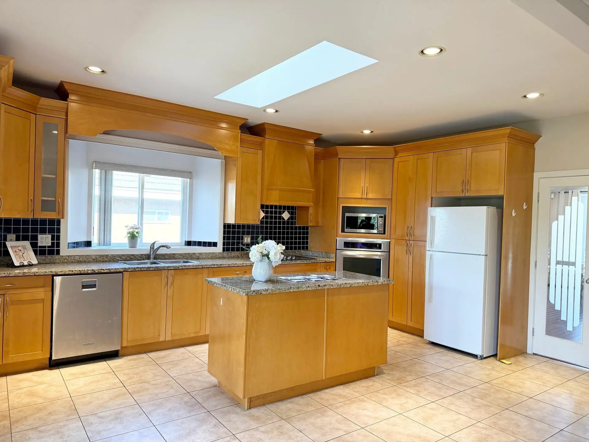 10955 131a Street - Image 6