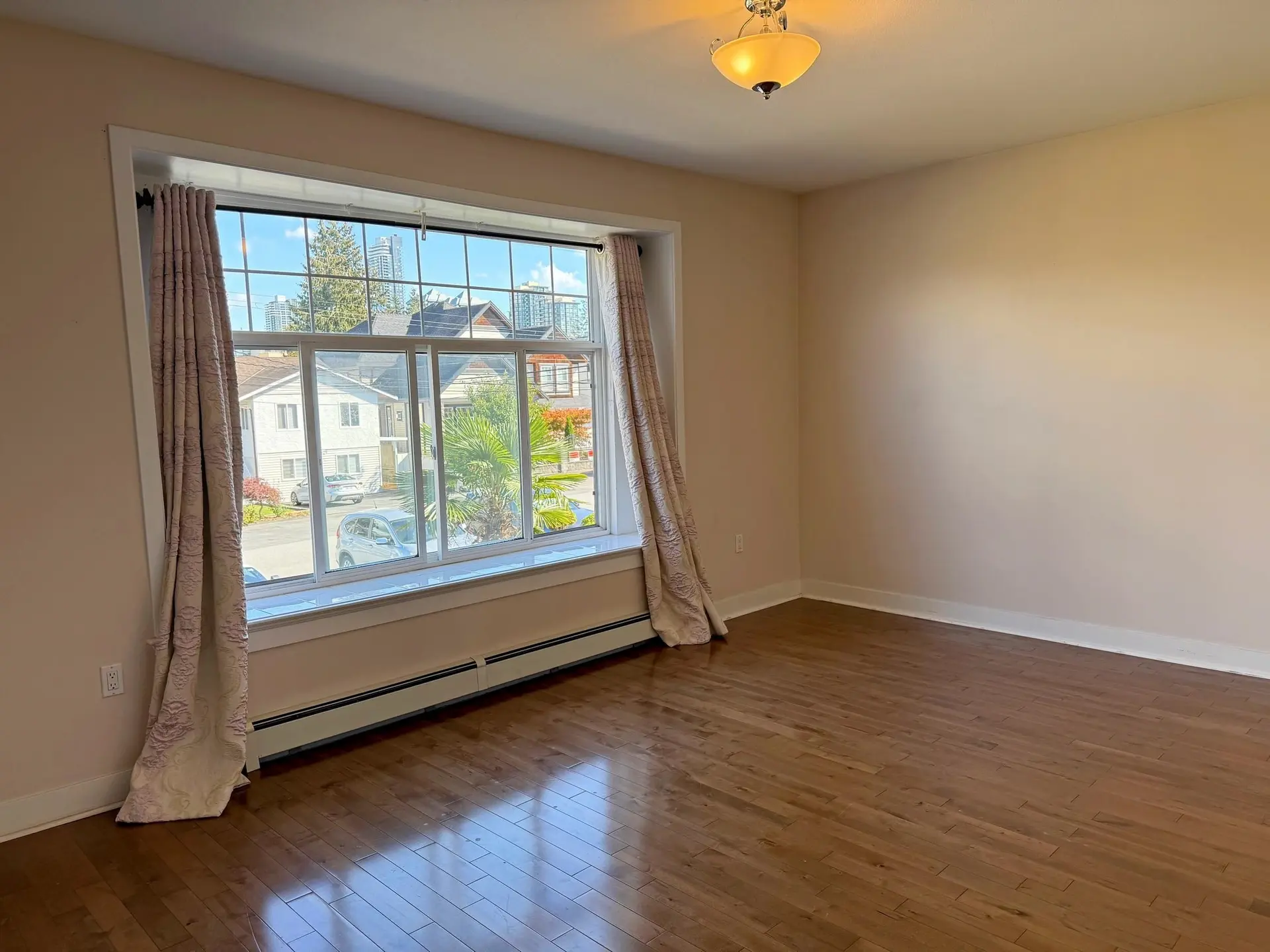 10955 131a Street - Image 9