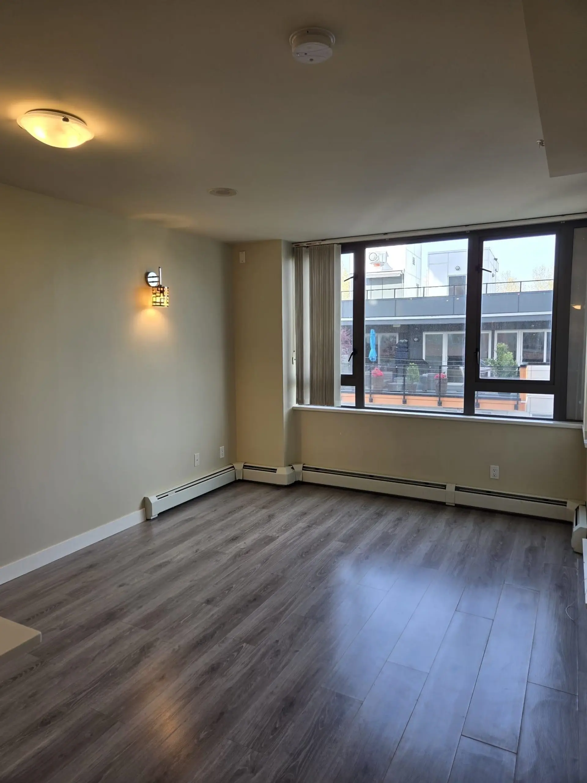 Property at #512 2689 KINGSWAY, Vancouver, BC