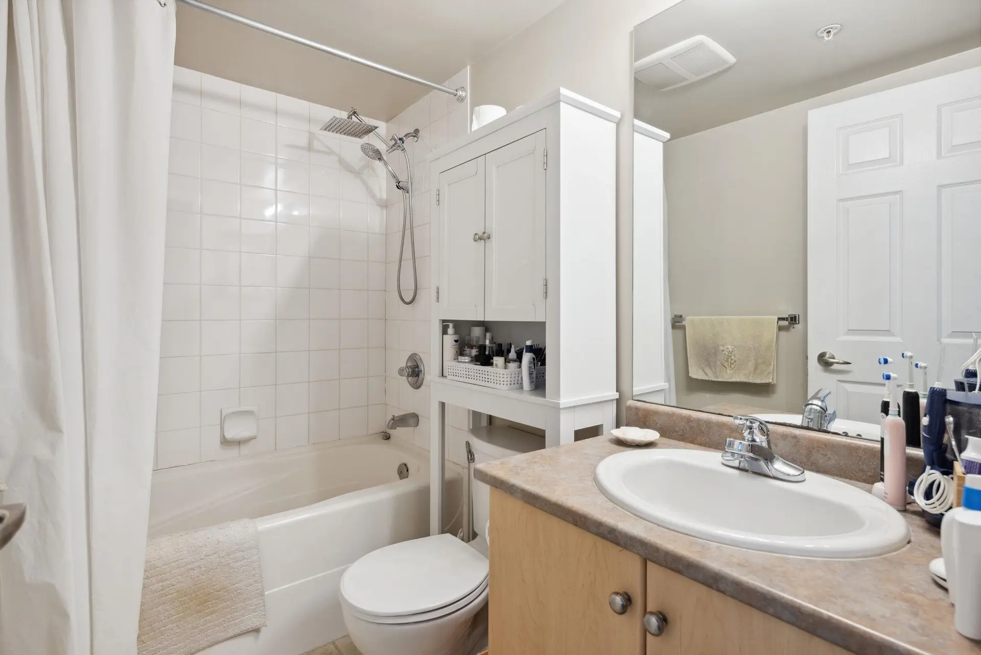#3219 240 Sherbrooke Street - Image 13