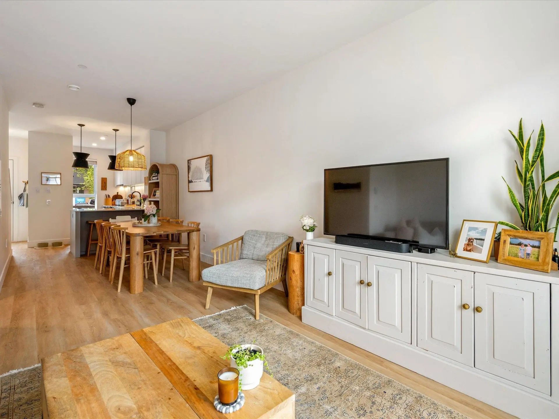 1425 Shoal Way - Image 4