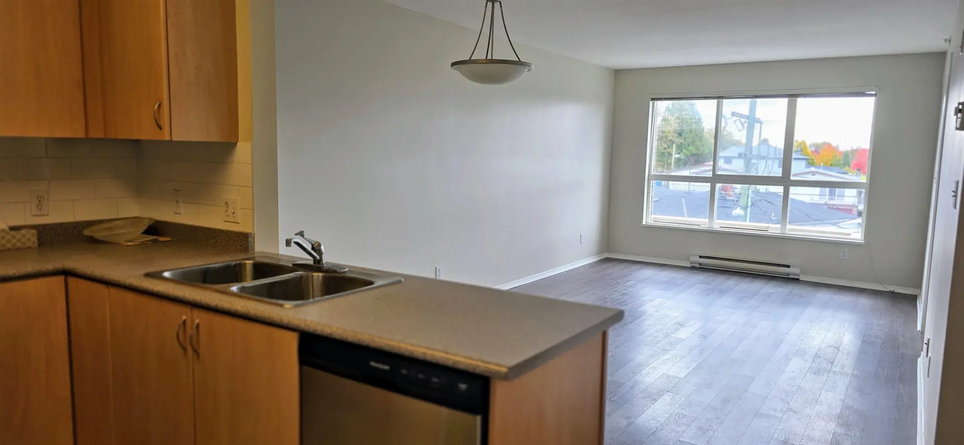 #PH3 5438 Rupert Street - Image 2
