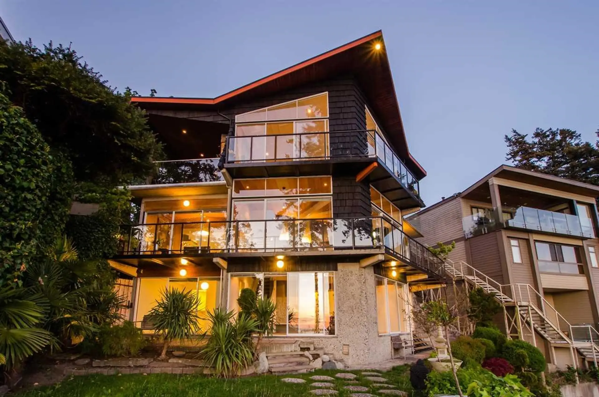 Property at 20 TSAWWASSEN BEACH ROAD, Delta, BC