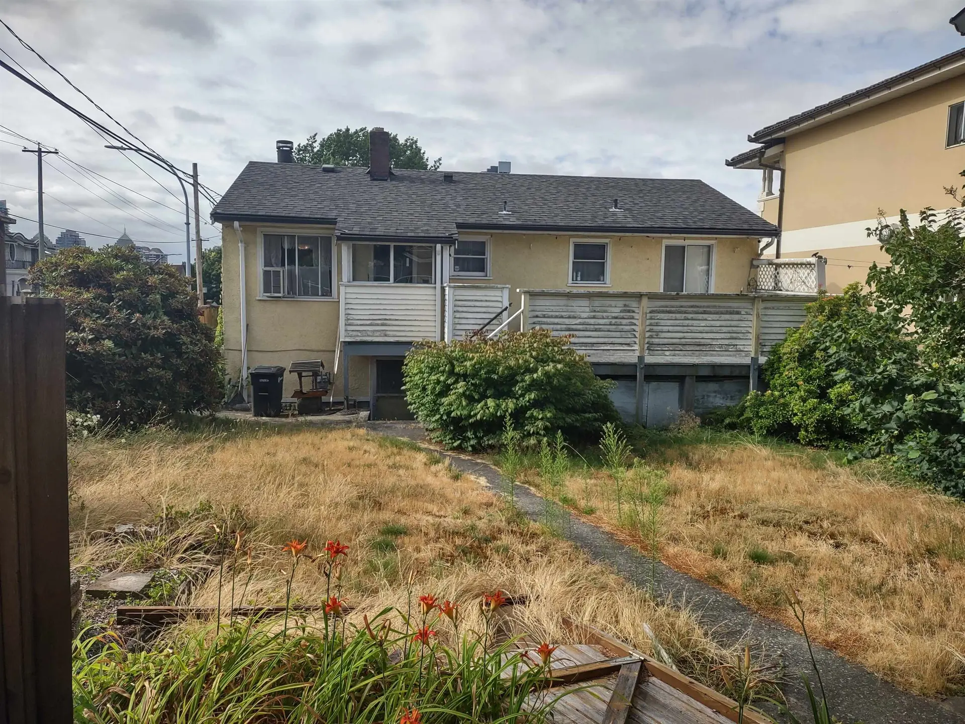 4195 William Street - Image 3