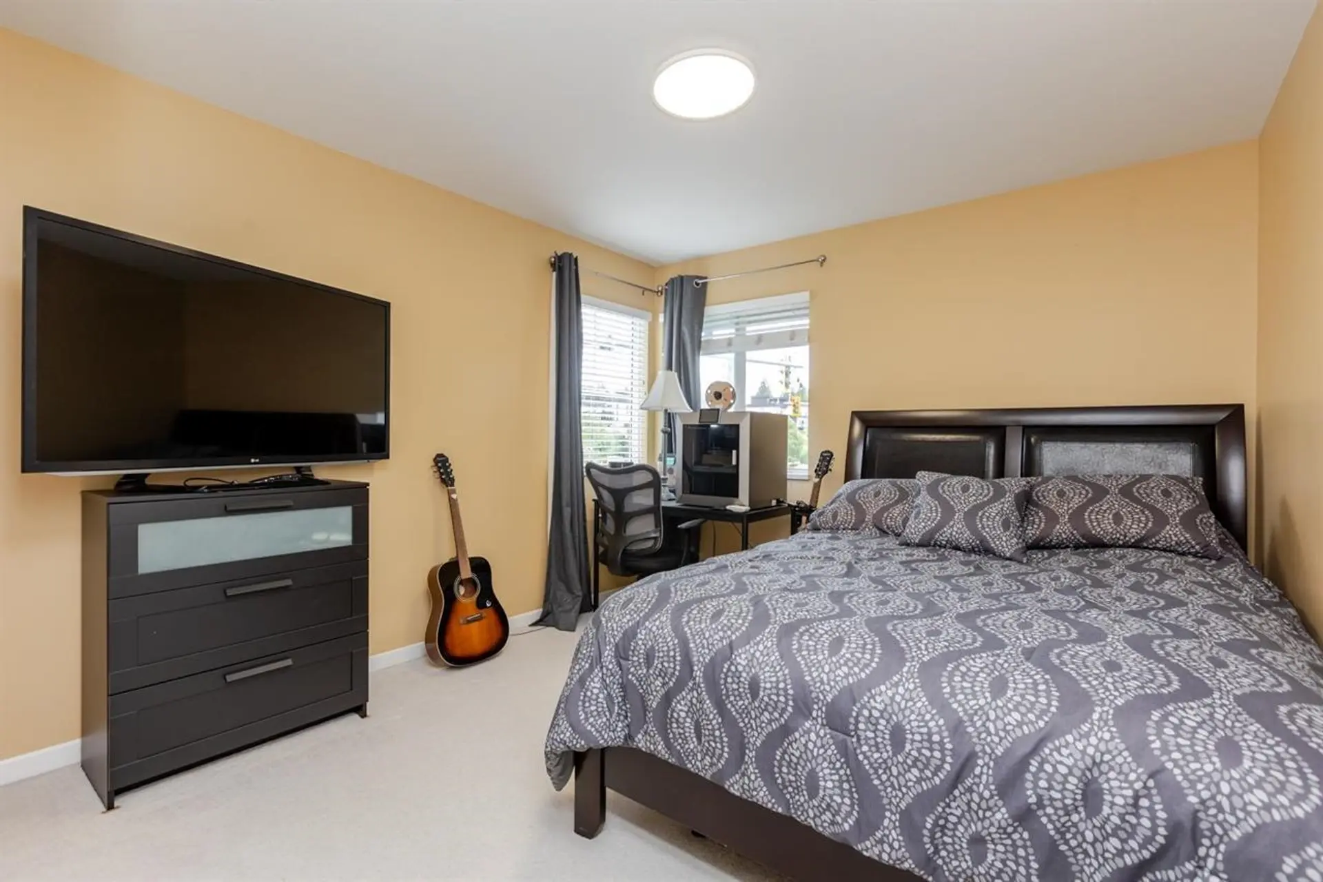 20216 70a Avenue - Image 8