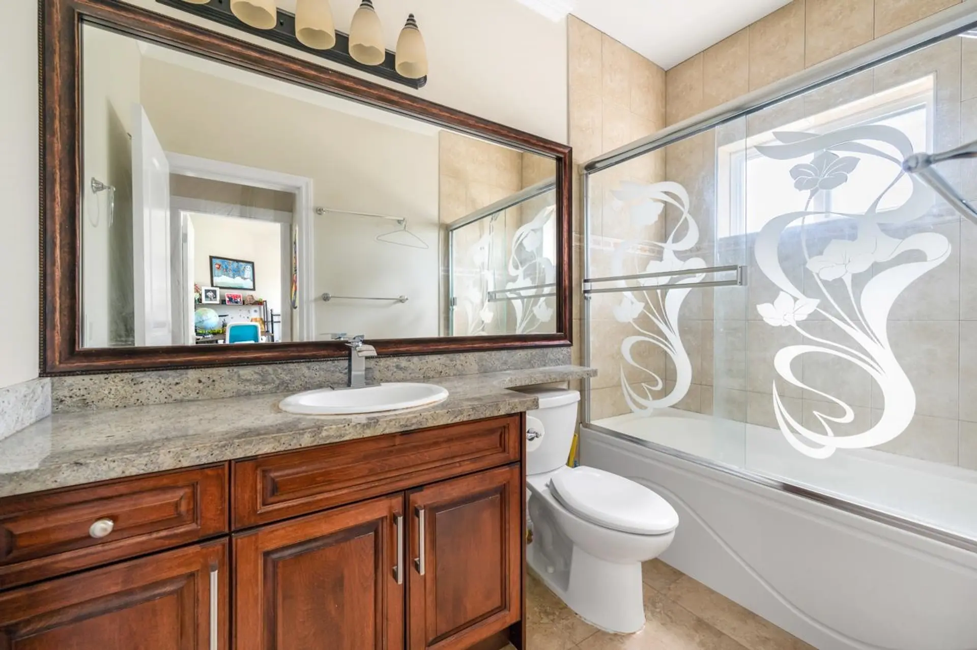 4526 Inman Avenue - Image 11