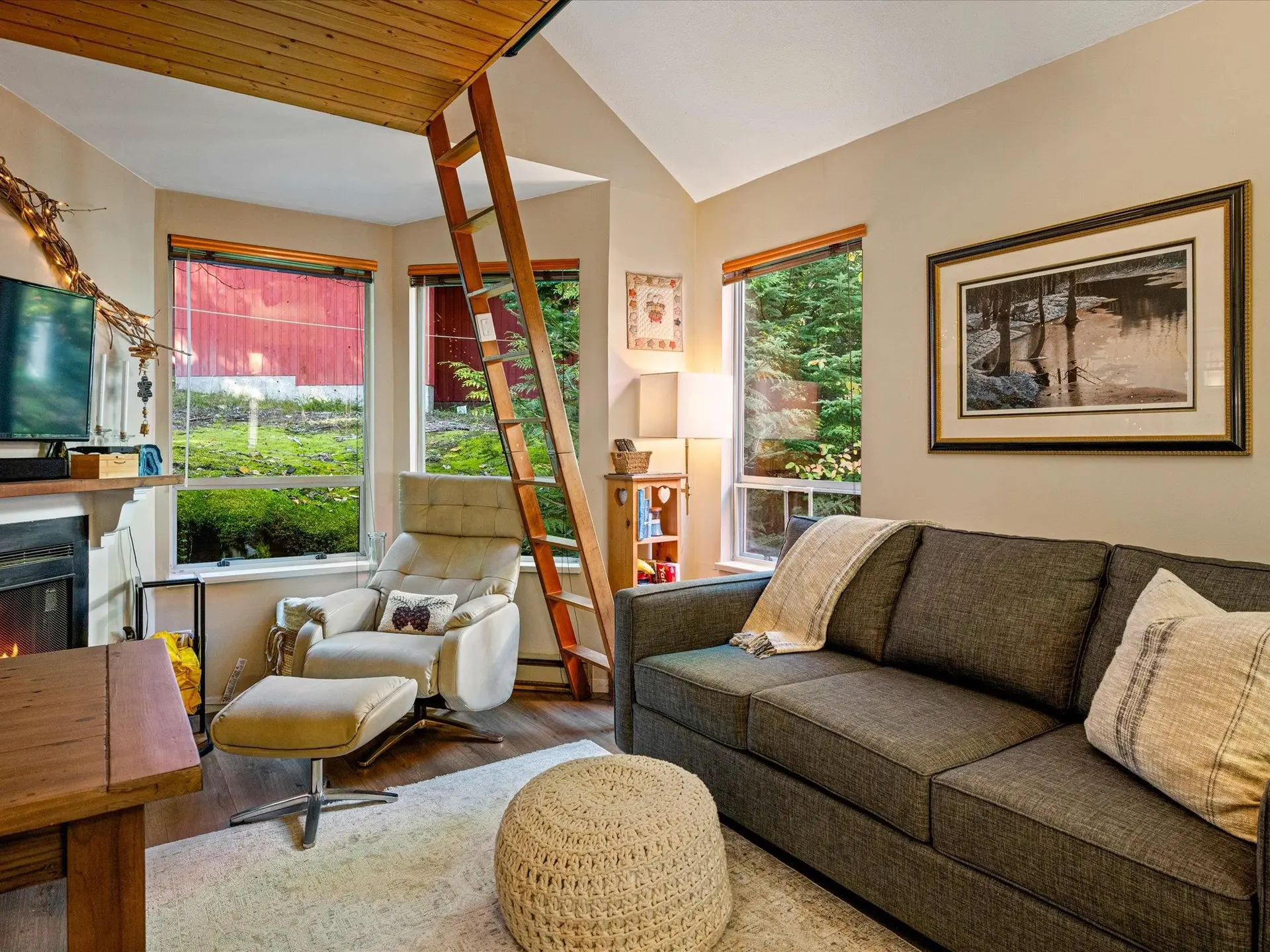 #4 2227 Sapporo Drive - Image 3
