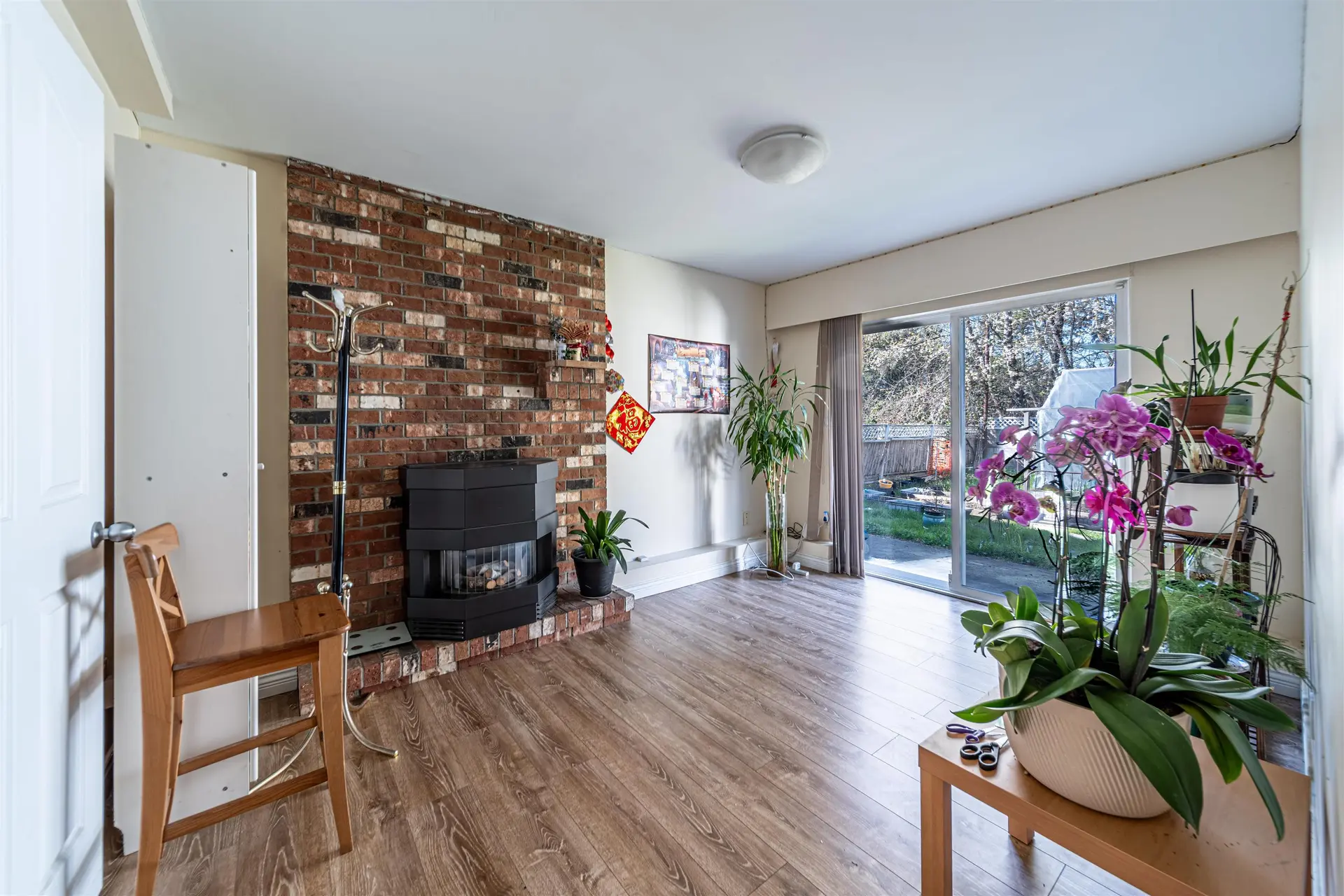 10571 Bissett Drive - Image 2