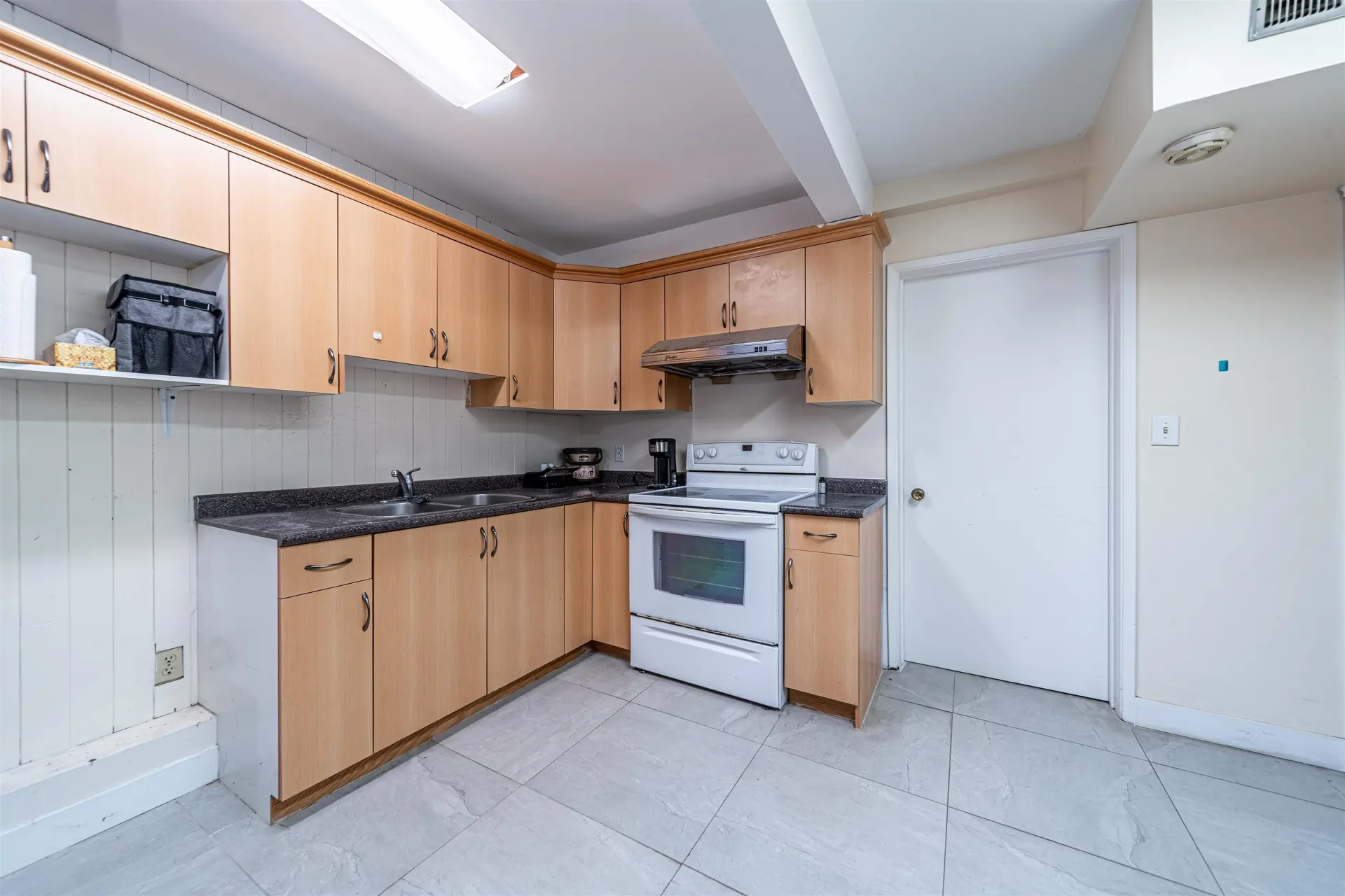 10571 Bissett Drive - Image 6
